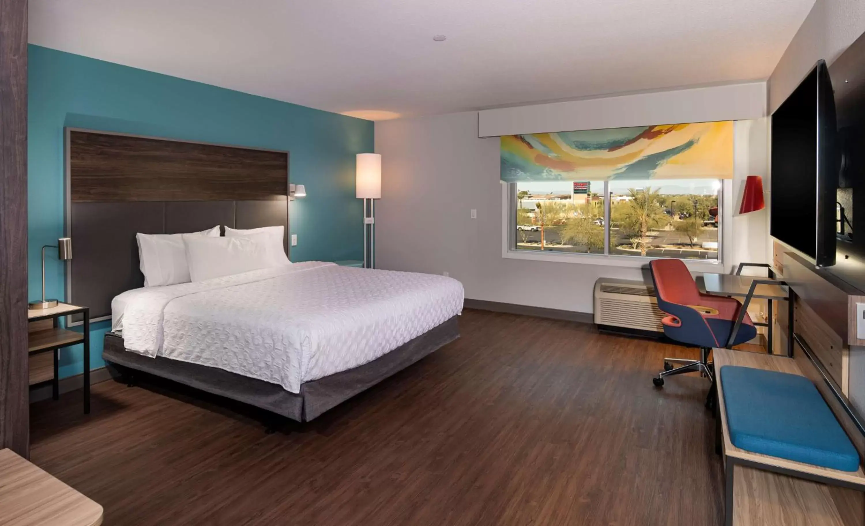 Bed in Tru By Hilton Phoenix Glendale Westgate