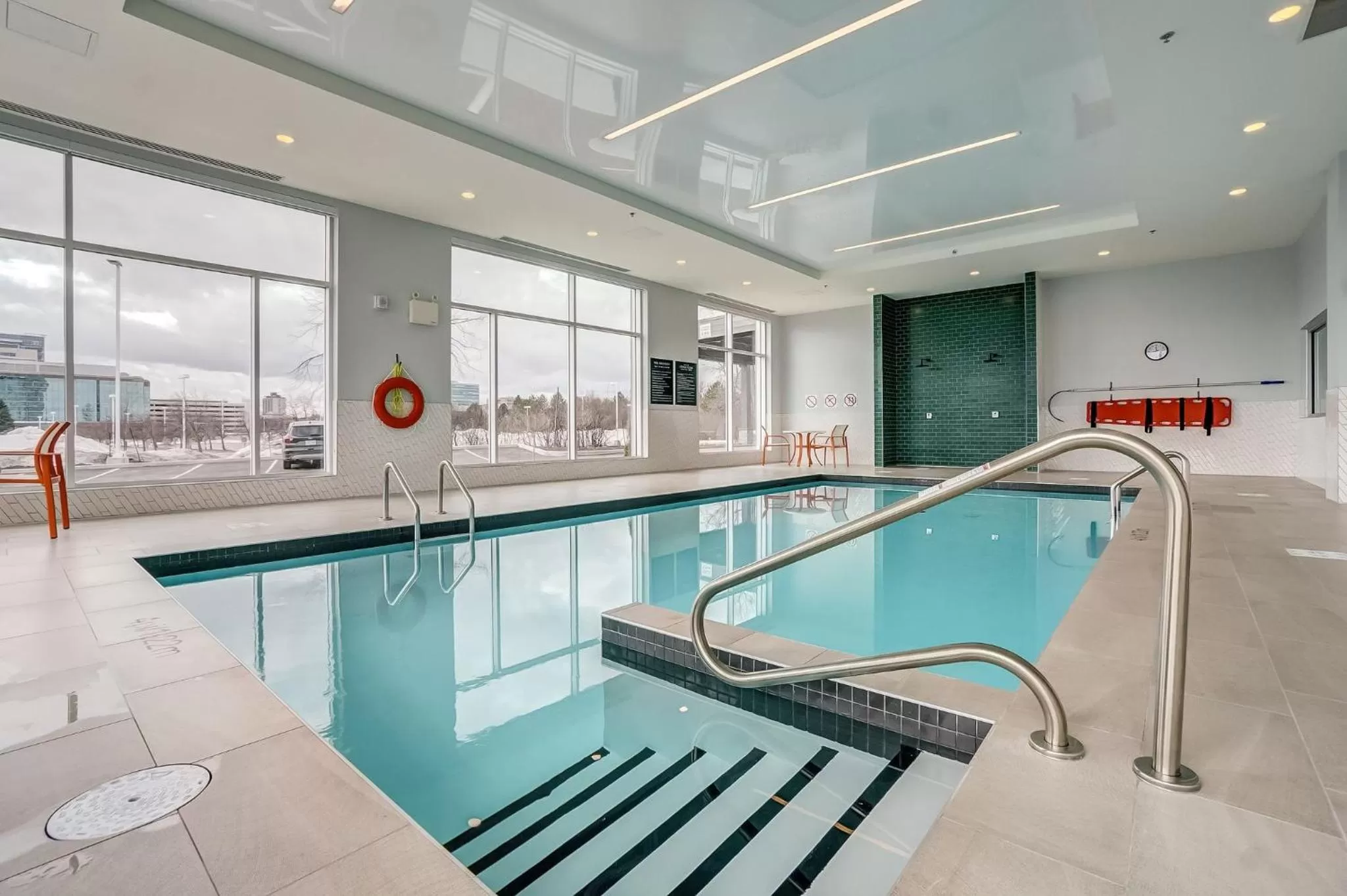 Swimming pool in Holiday Inn Gatineau - Ottawa by IHG