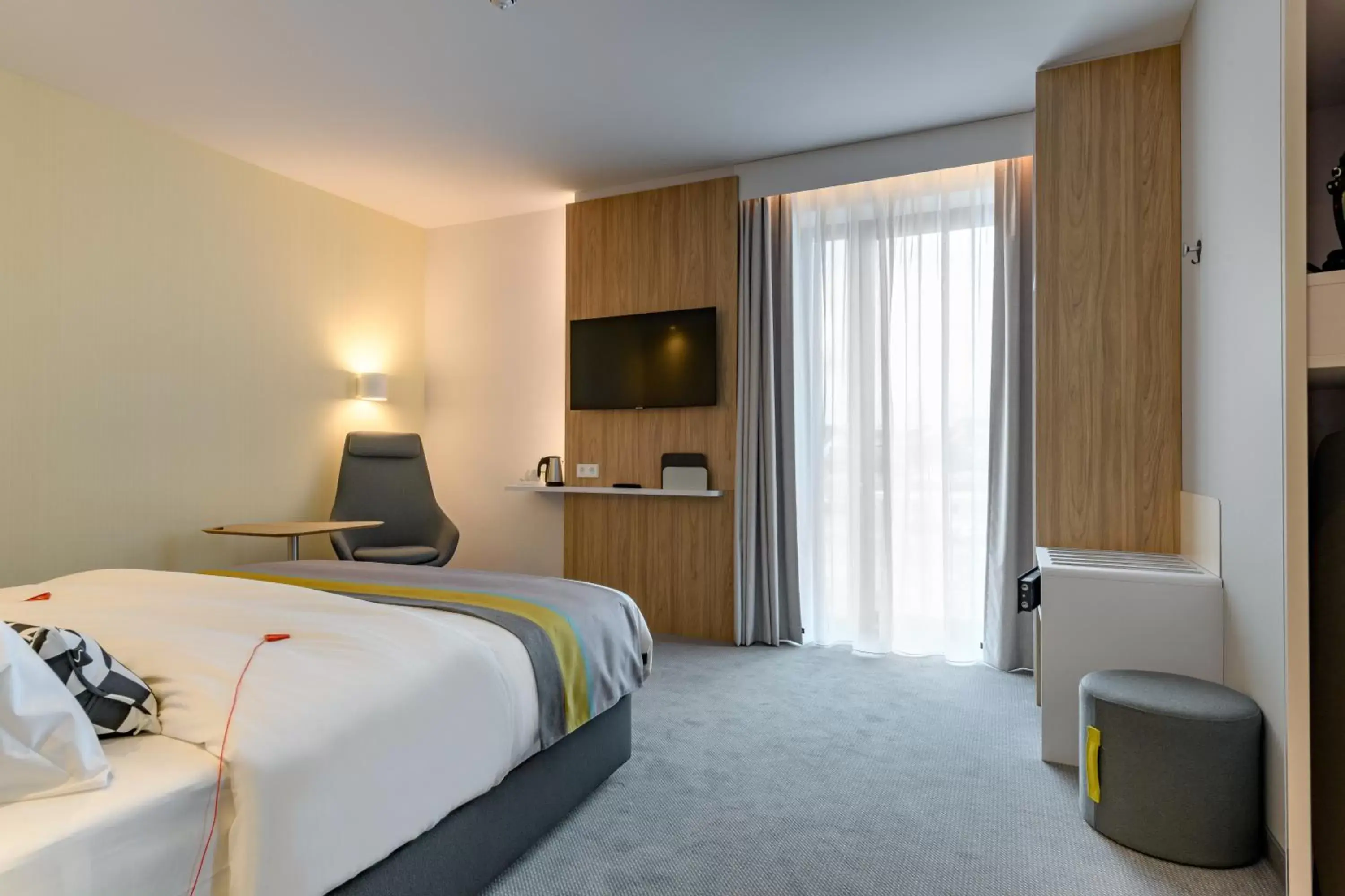 Staff, Bed in Holiday Inn Express - Fulda, an IHG Hotel