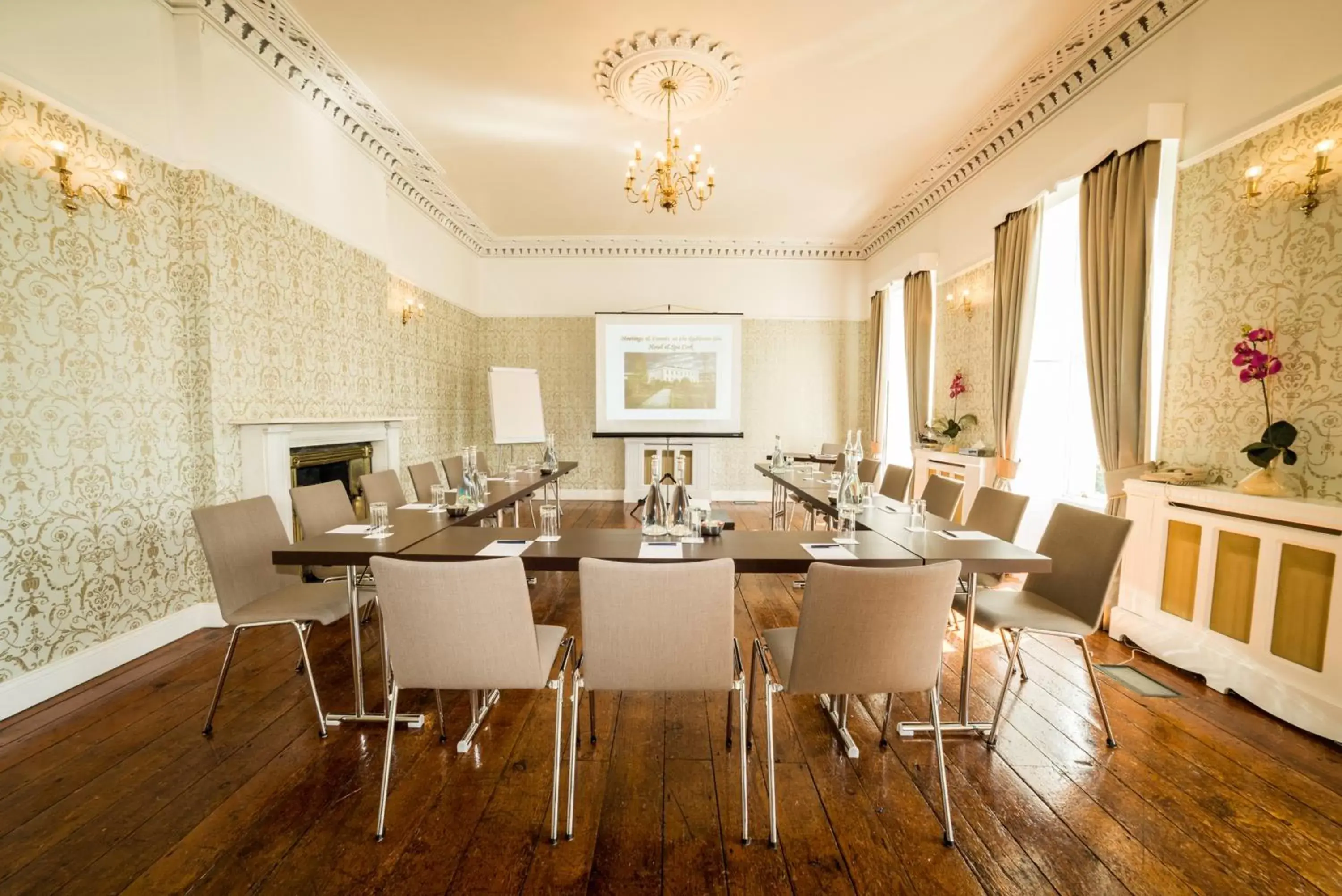 Meeting/conference room, Business Area/Conference Room in Radisson BLU Hotel & Spa, Little Island Cork