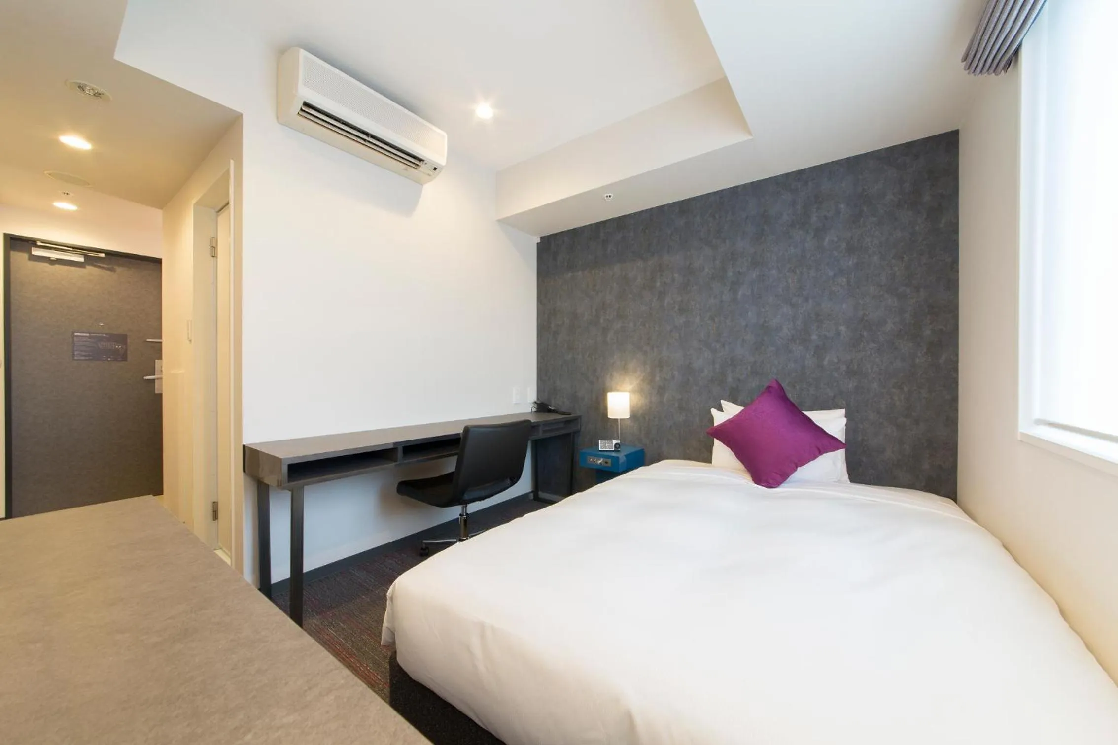 Bed in Tokyu Stay Gotanda