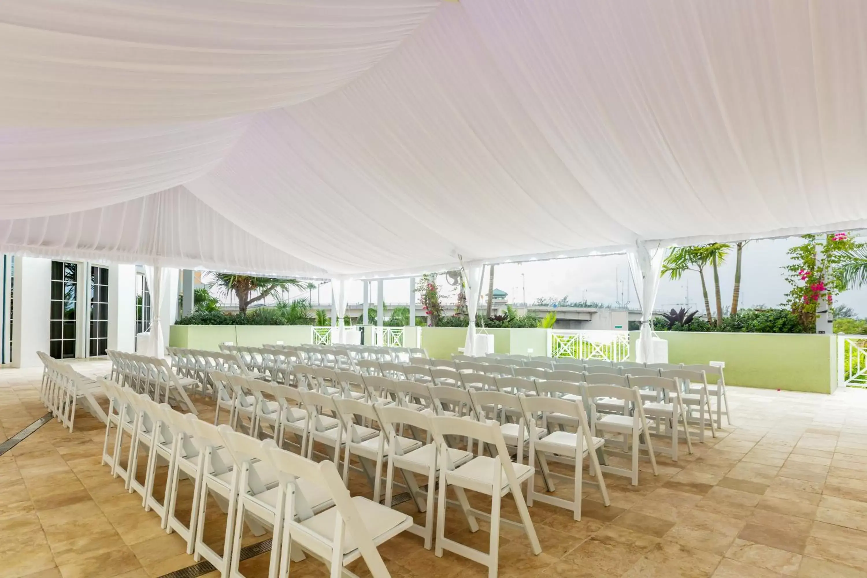 Balcony/Terrace, Banquet Facilities in Wyndham Grand Jupiter at Harbourside Place