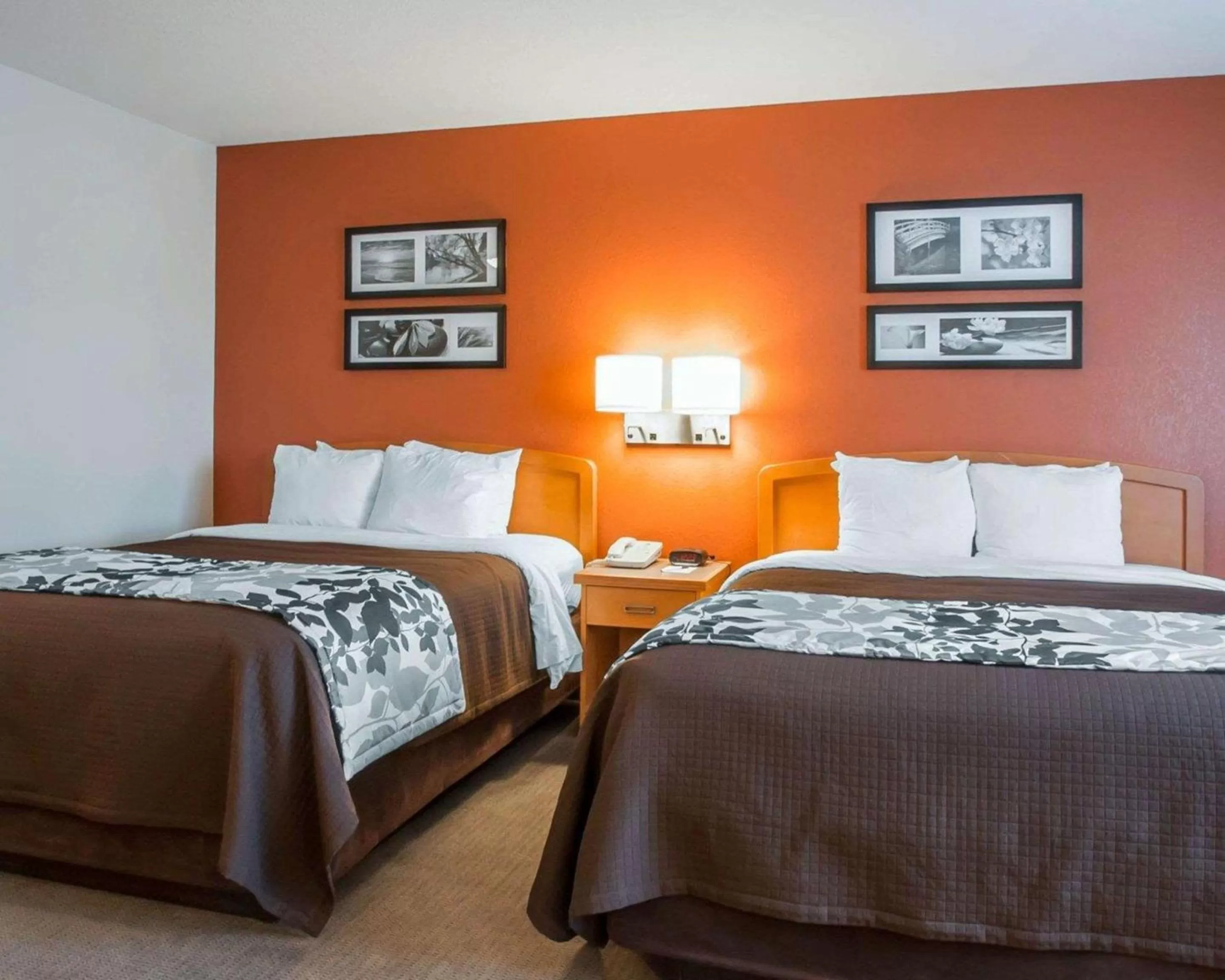 Photo of the whole room, Bed in Sleep Inn & Suites Lake of the Ozarks