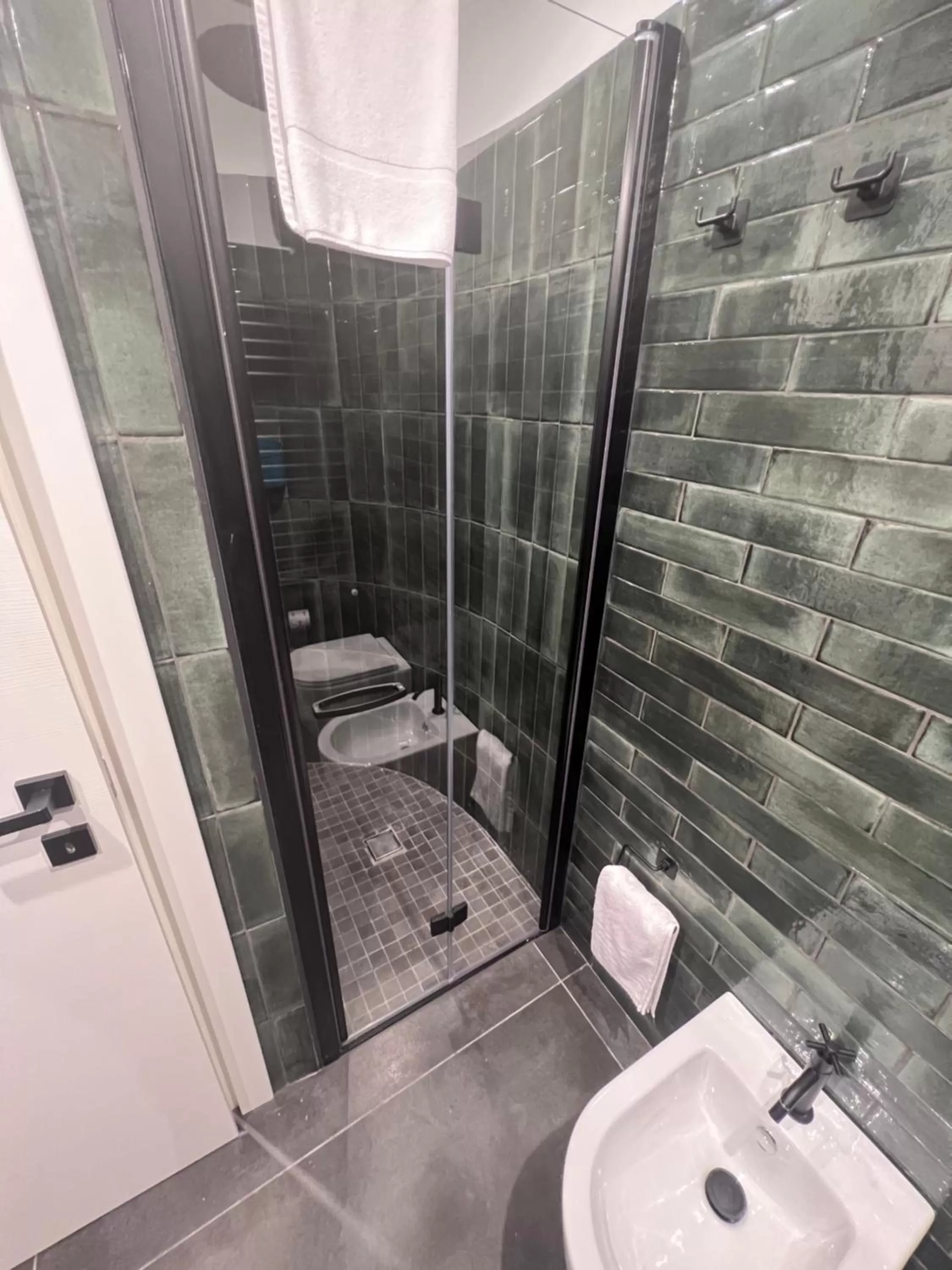 Shower in Residence Star