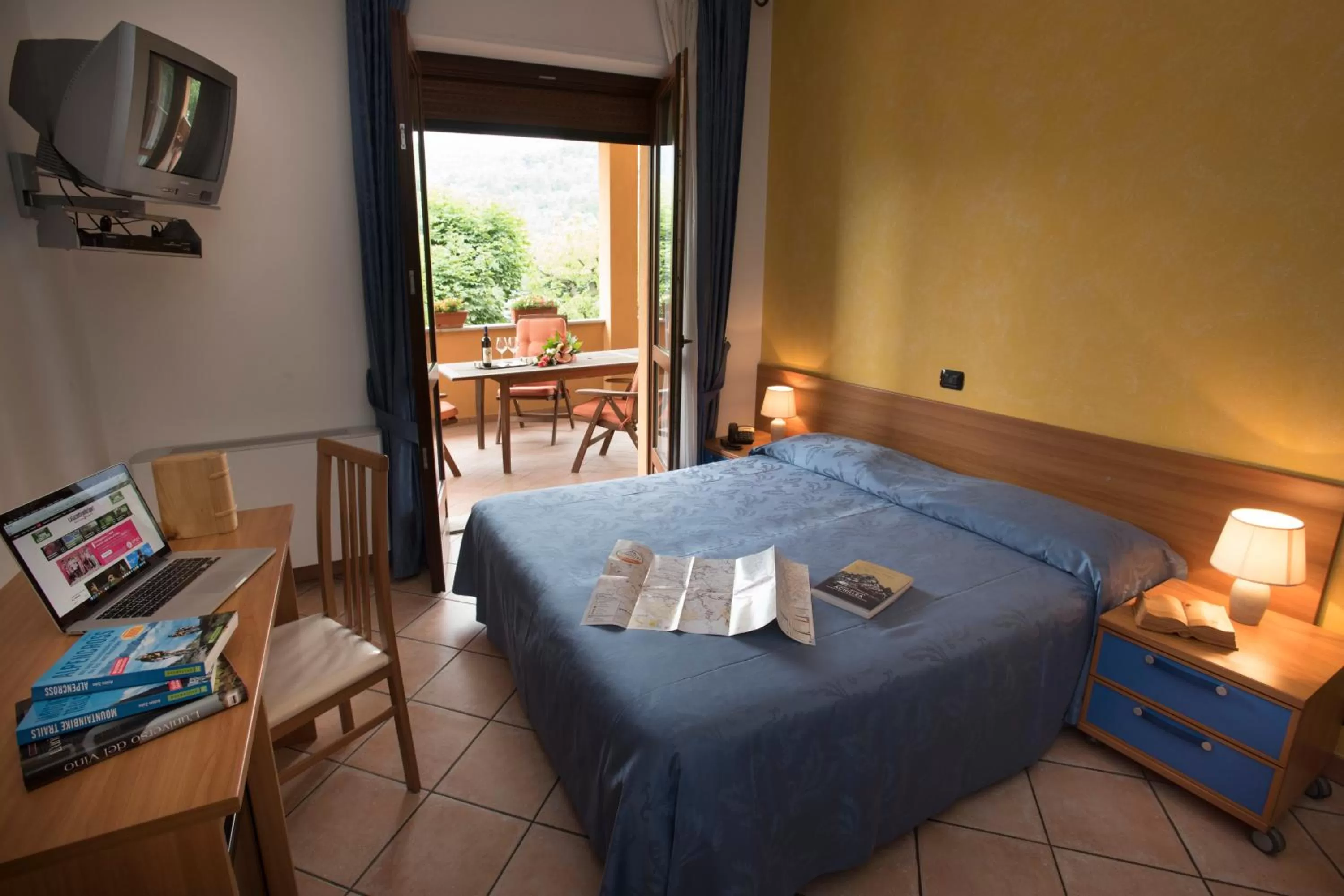 Bed in Hotel la Colletta