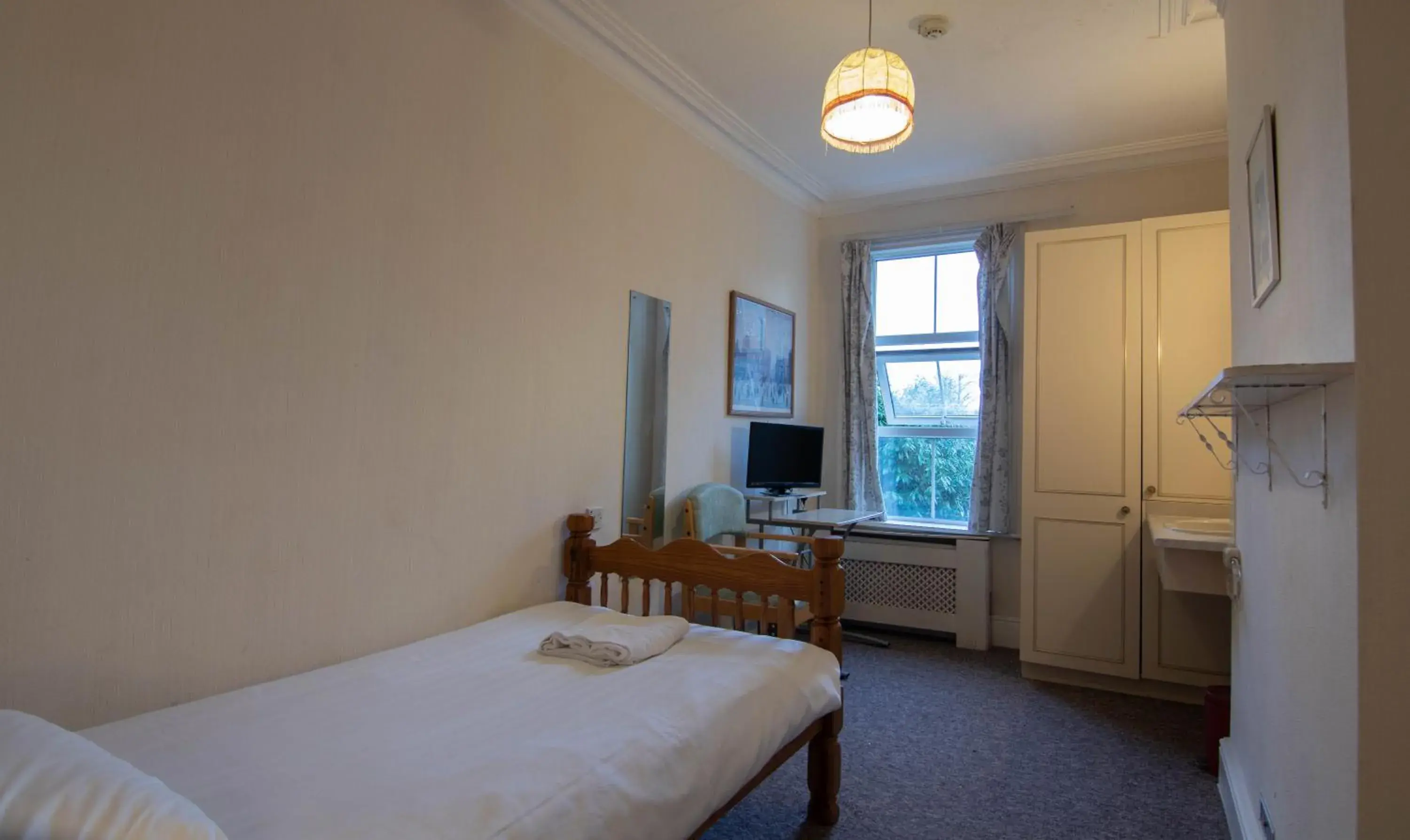 Bedroom in Shelford Lodge