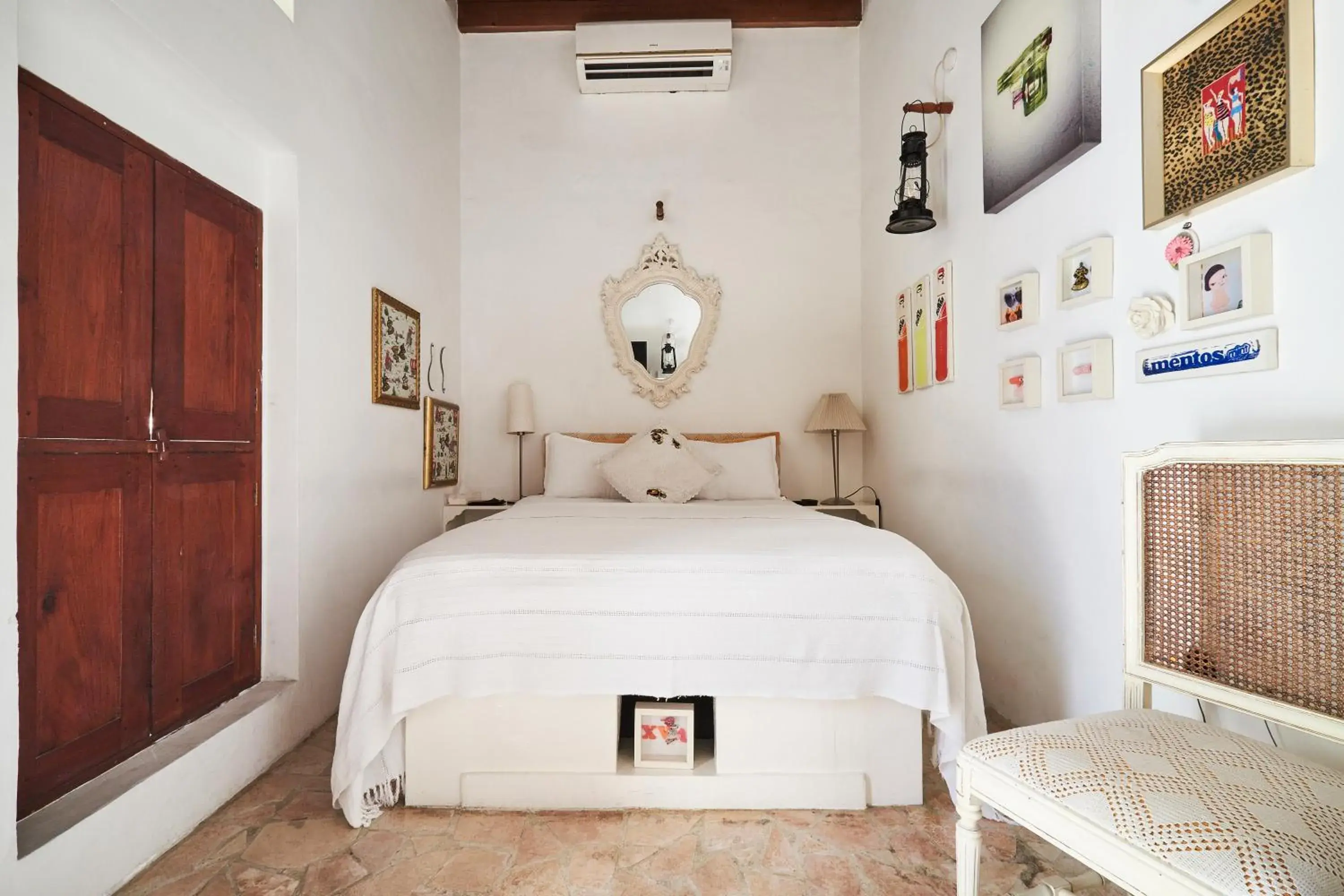 Bedroom, Bed in XVA Art Hotel