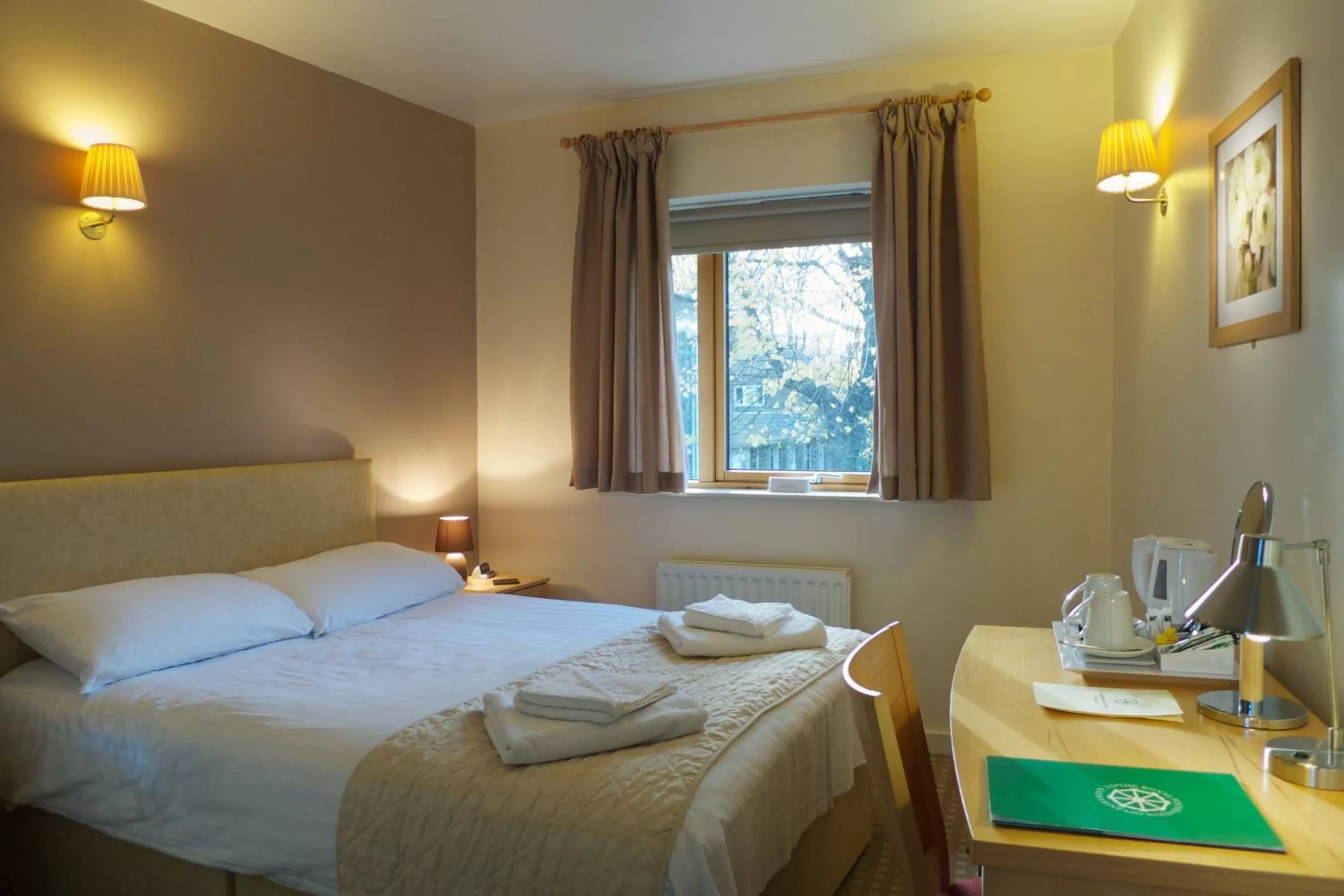 Bedroom, Bed in The Royal Foundation of St Katharine