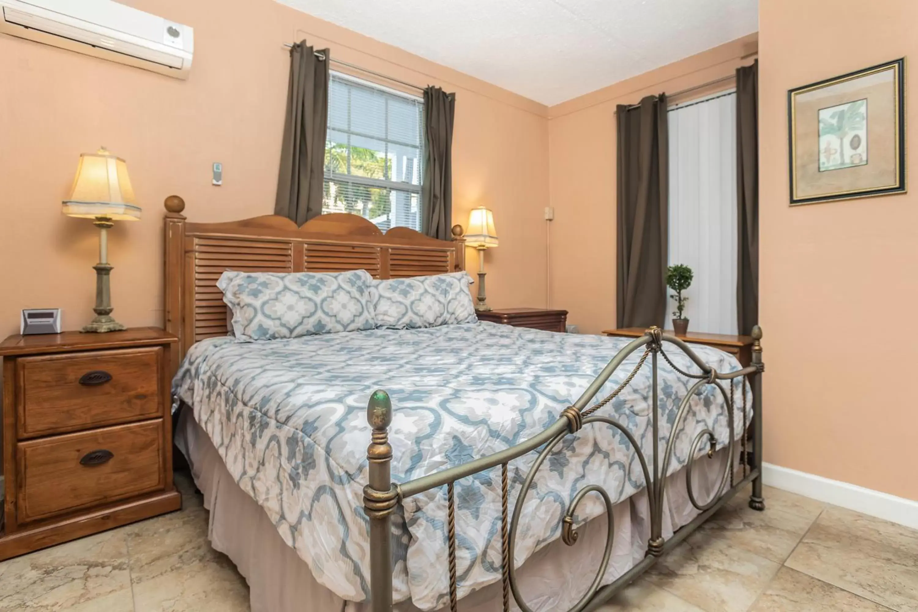 Bedroom in The BoatHouse