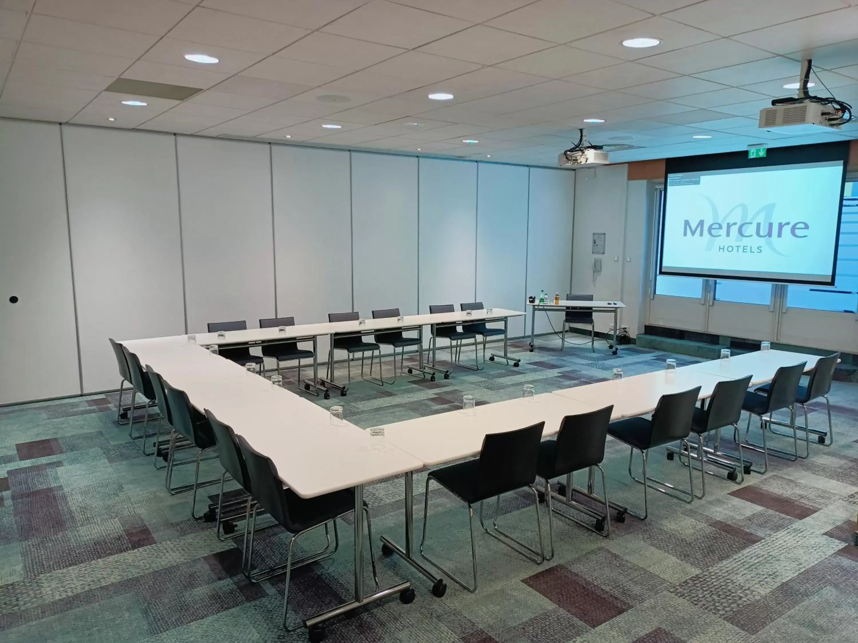 Meeting/conference room in Mercure Rennes Centre Gare