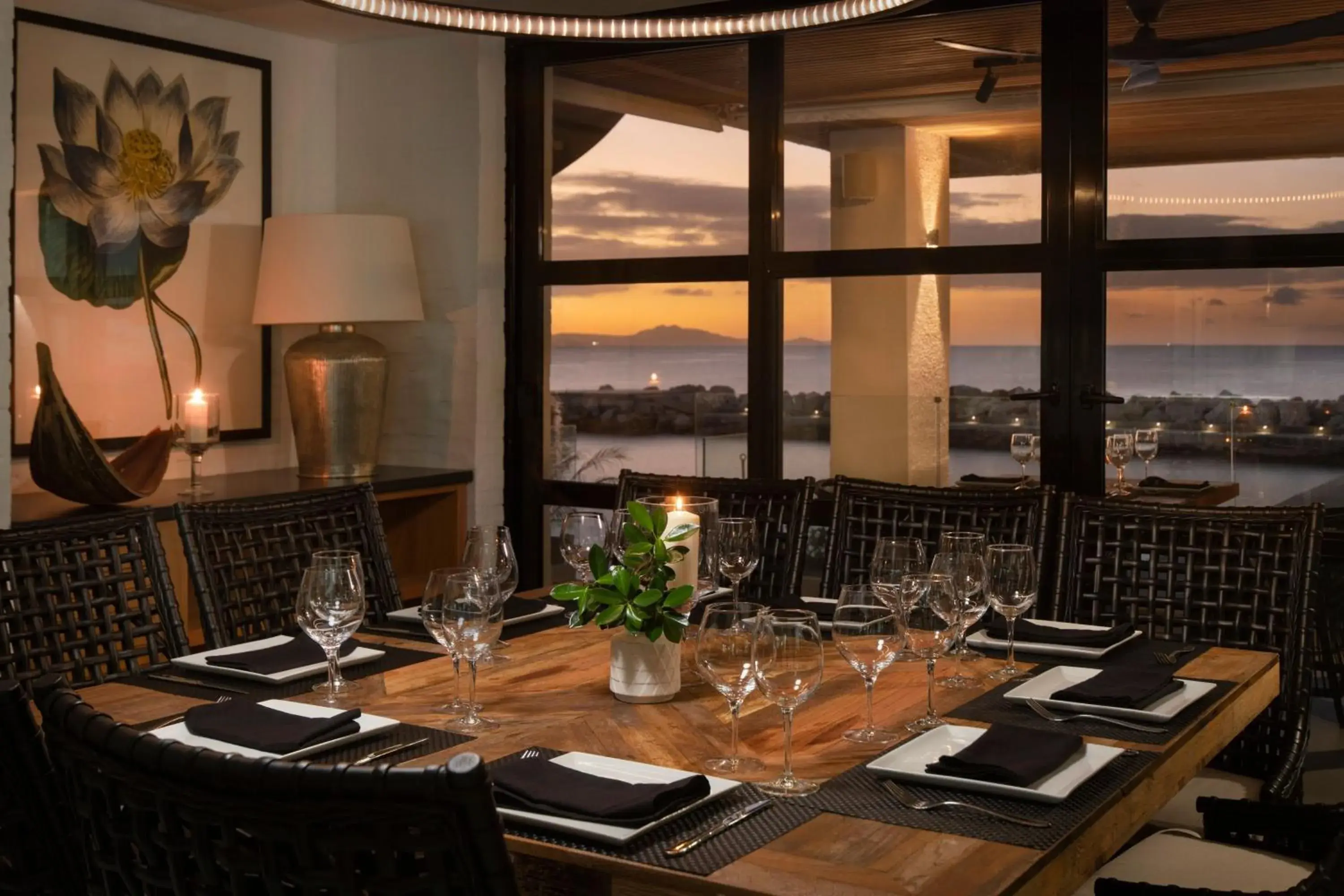 Restaurant/Places to Eat in The Ocean Club, a Luxury Collection Resort, Costa Norte