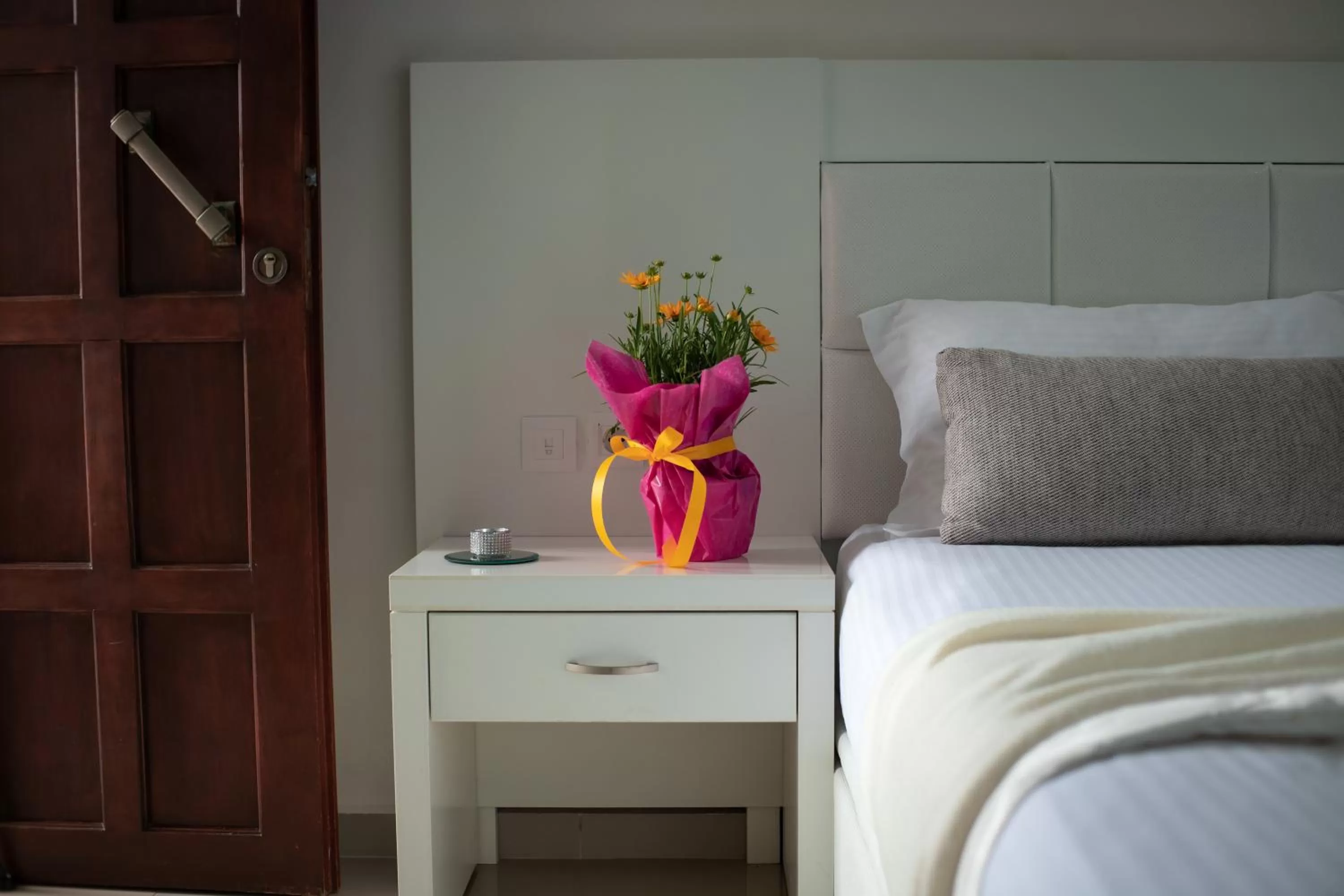 Bedroom, Bed in Macedon