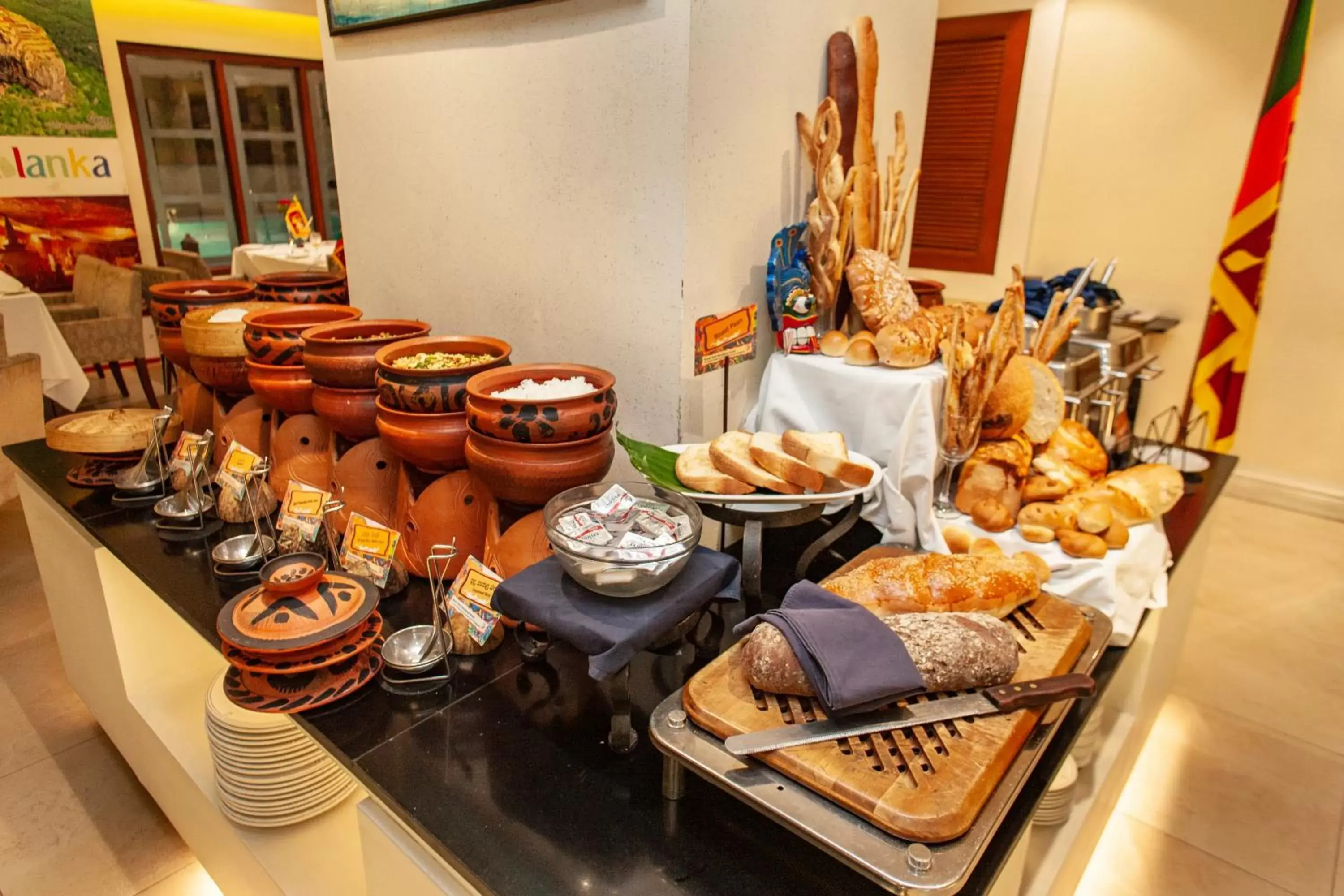 Restaurant/places to eat in Royal Park Residence Hotel Restaurant/places to eat in Royal Park Residence Hotel