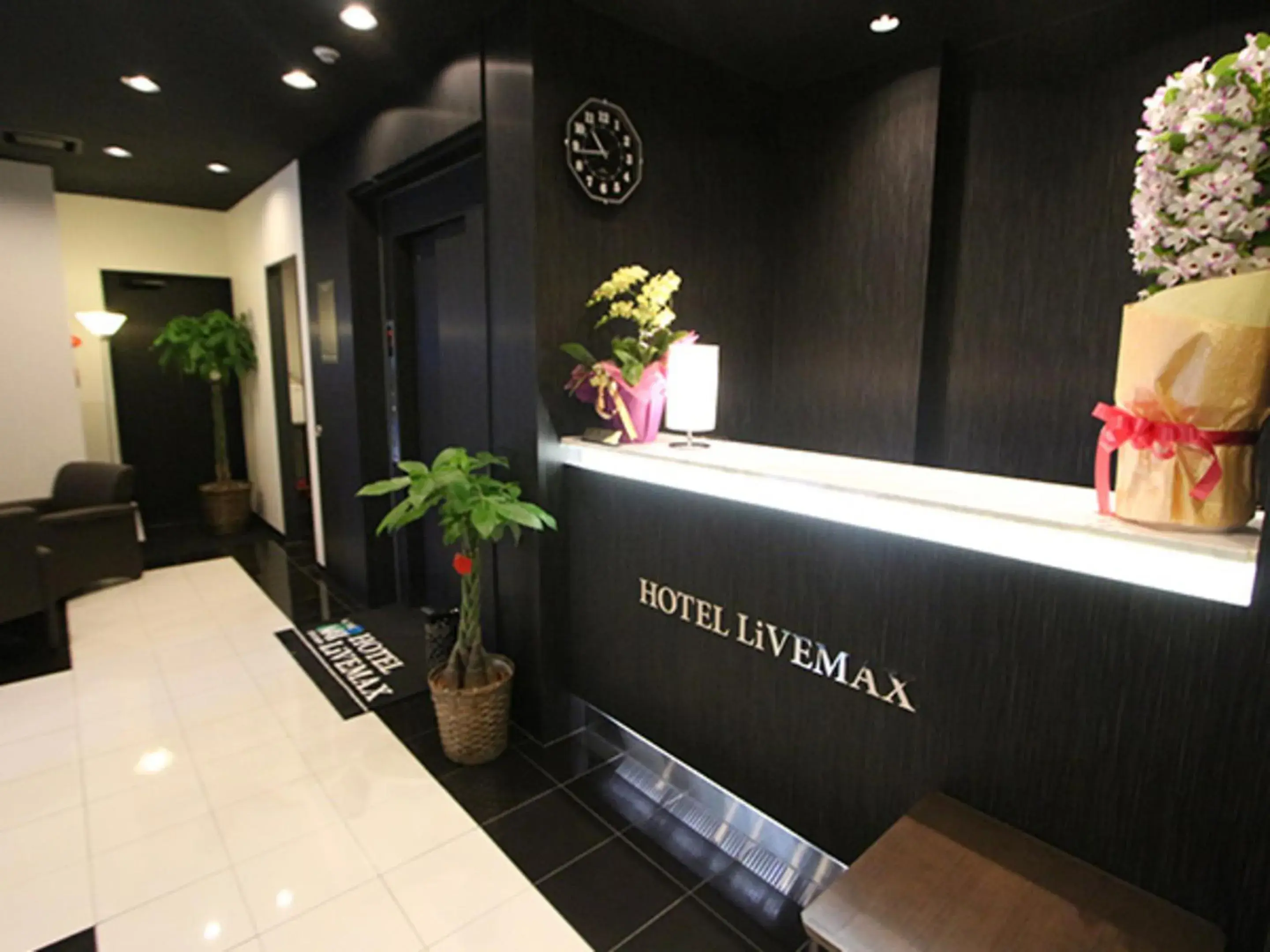 Lobby or reception in HOTEL LiVEMAX Nihonbashi Hakozaki Lobby or reception in HOTEL LiVEMAX Nihonbashi Hakozaki