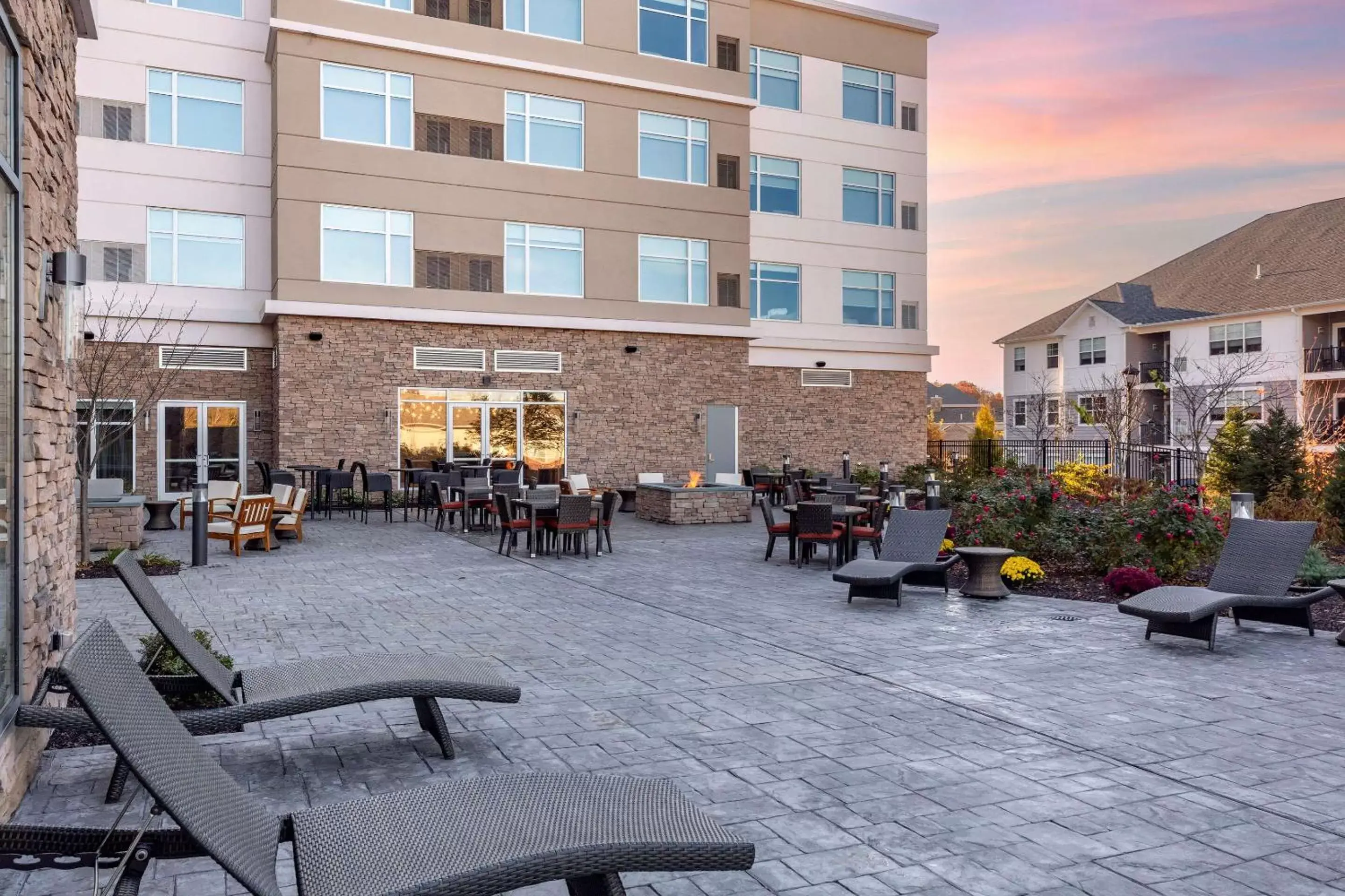 Property building in Cambria Hotel Manchester South Windsor