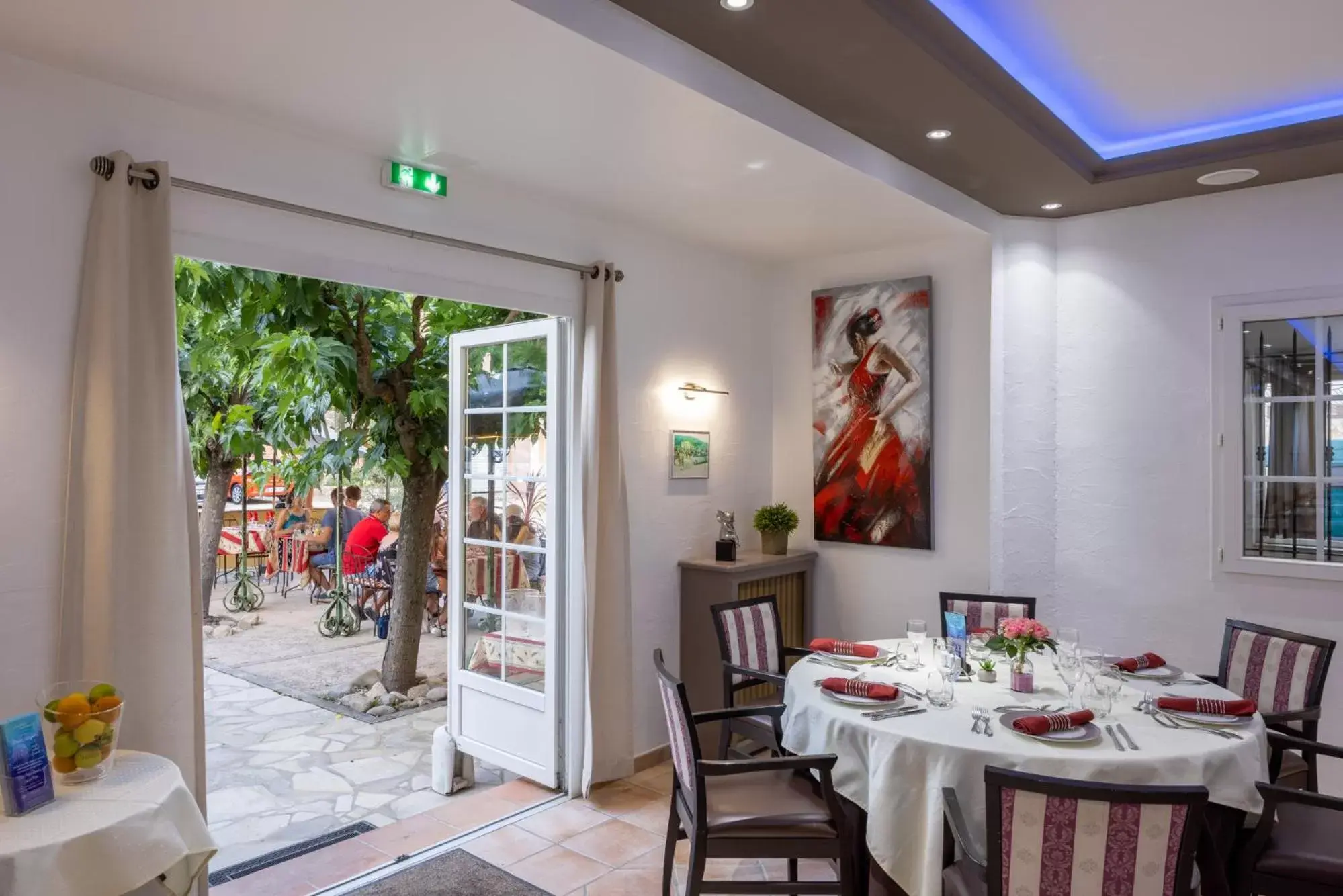Restaurant/Places to Eat in The Originals City, Hôtel Les Bastides du Gapeau