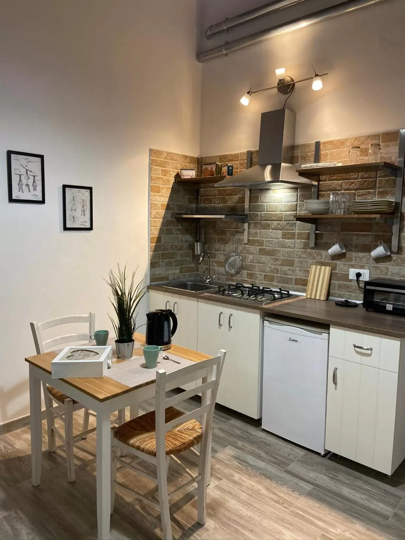 Kitchen or kitchenette, Dining Area in La Corte Segreta Tivoli