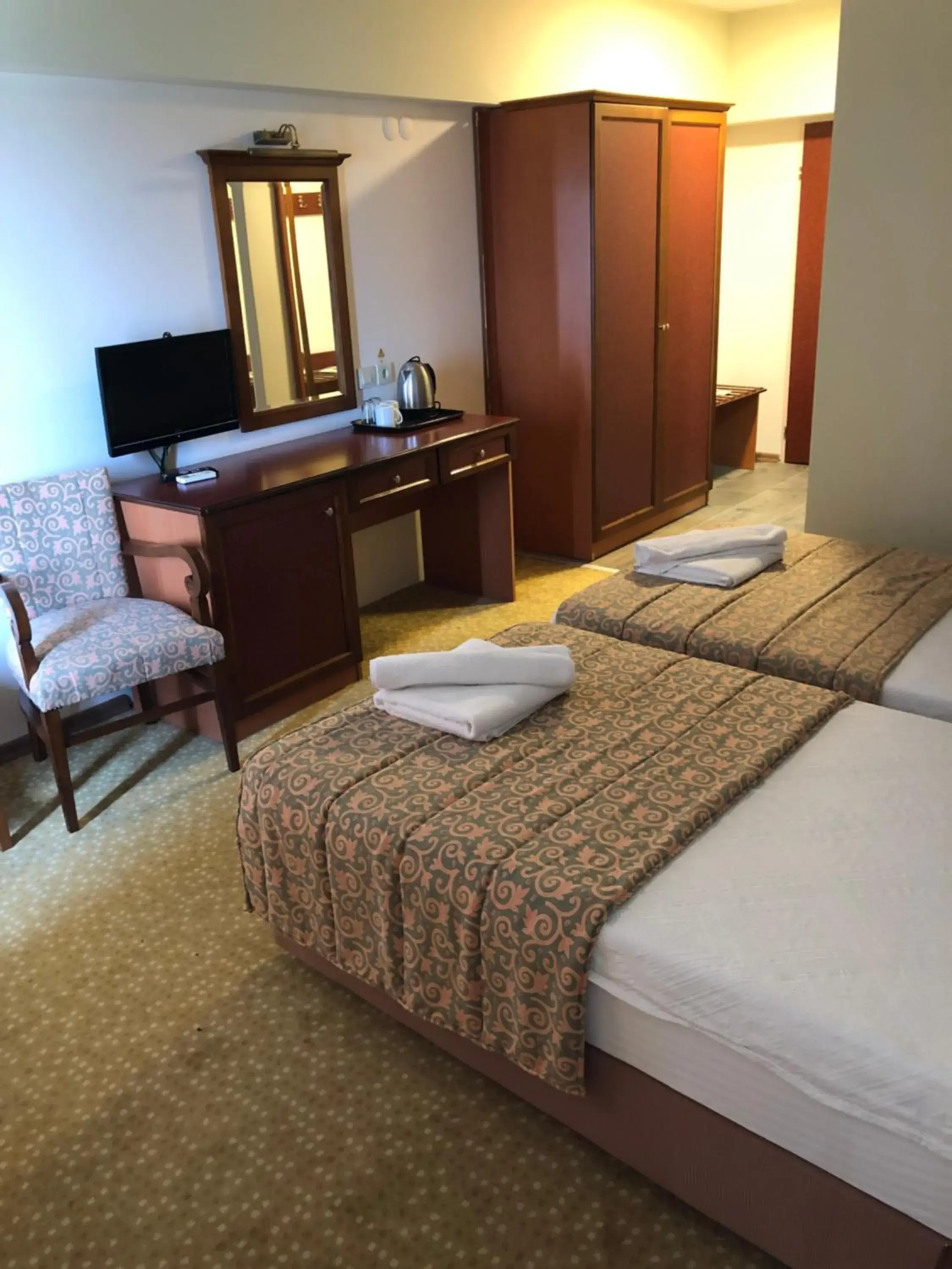 Standard Double or Twin Room with Sea View - single occupancy in Kayhanbey Hotel Standard Double or Twin Room with Sea View - single occupancy in Kayhanbey Hotel