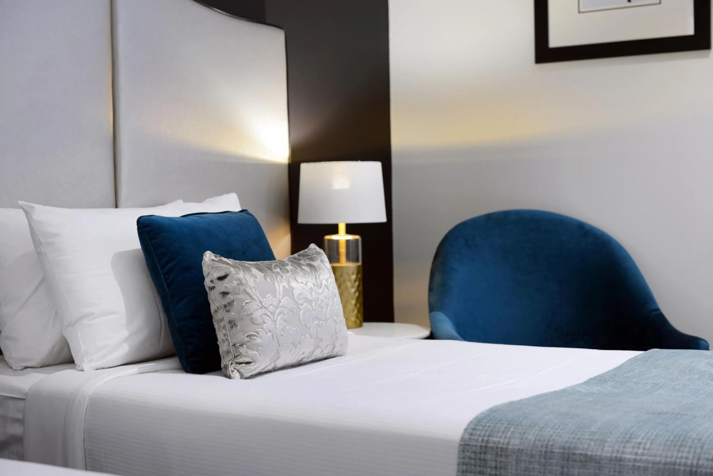 Photo of the whole room, Bed in High Cross Randwick by Sydney Lodges