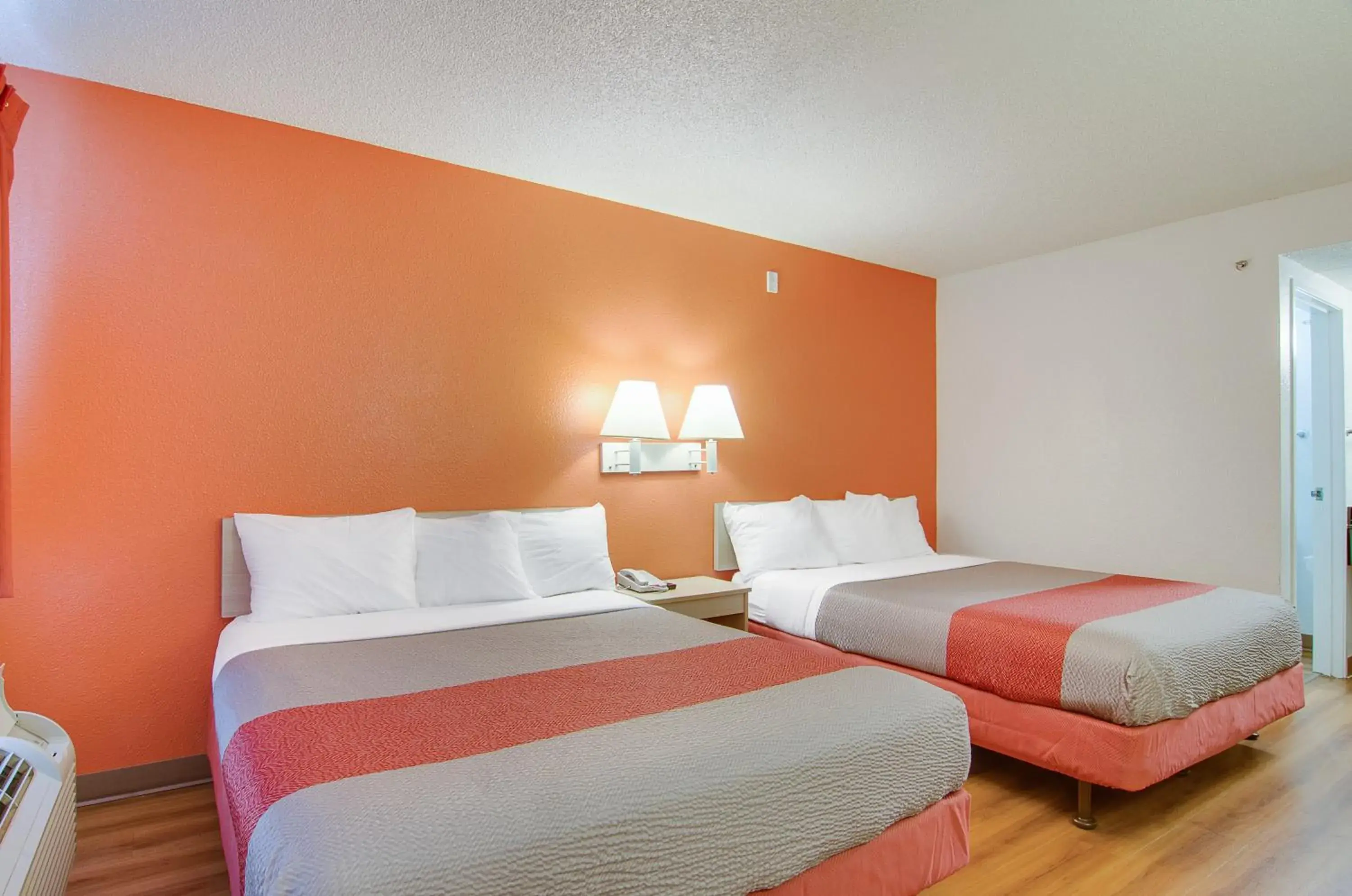 Bedroom, Room Photo in Motel 6-Tacoma, WA - South
