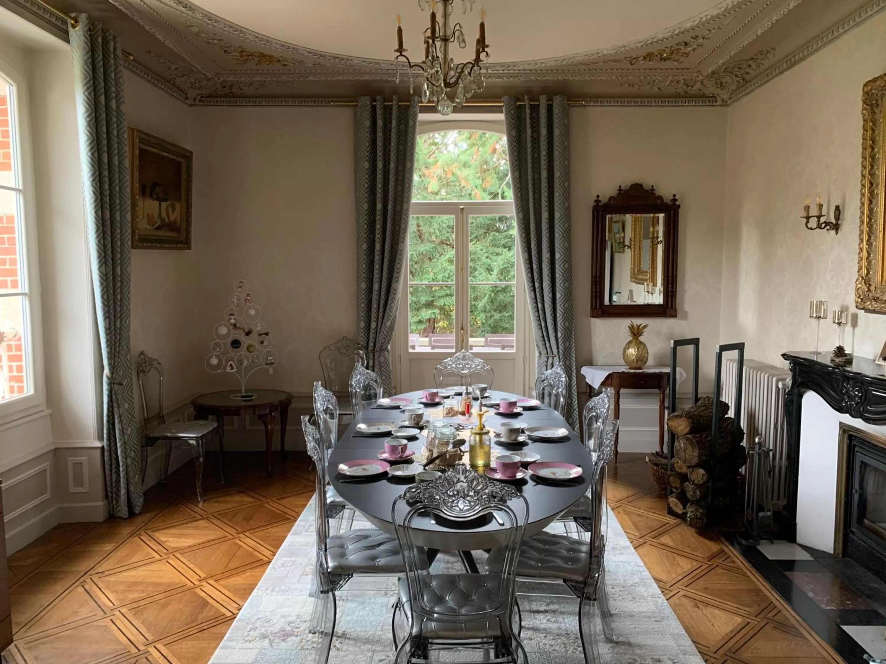 Dining area in L'Oustal