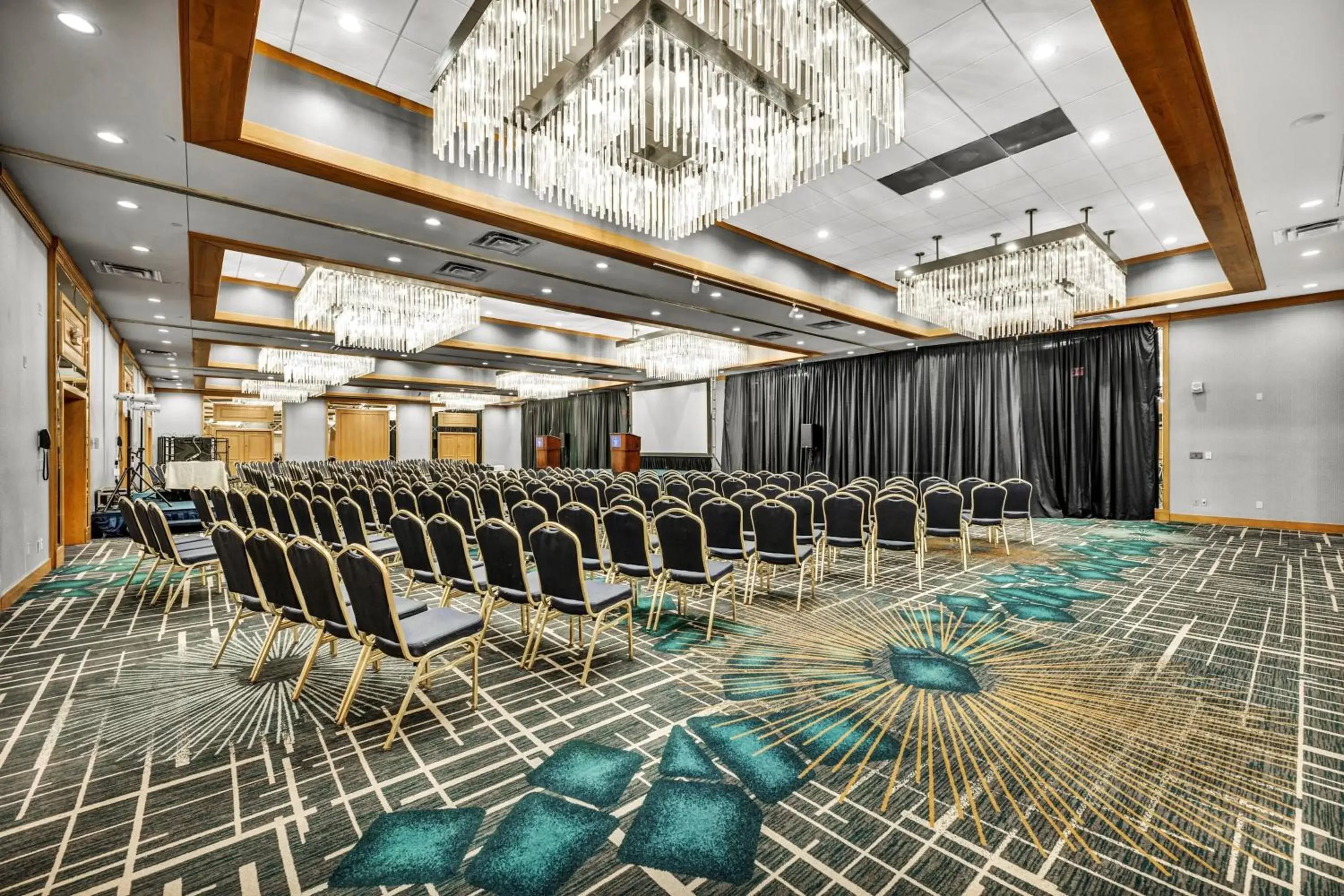 Meeting/conference room in Delta Hotels by Marriott Racine