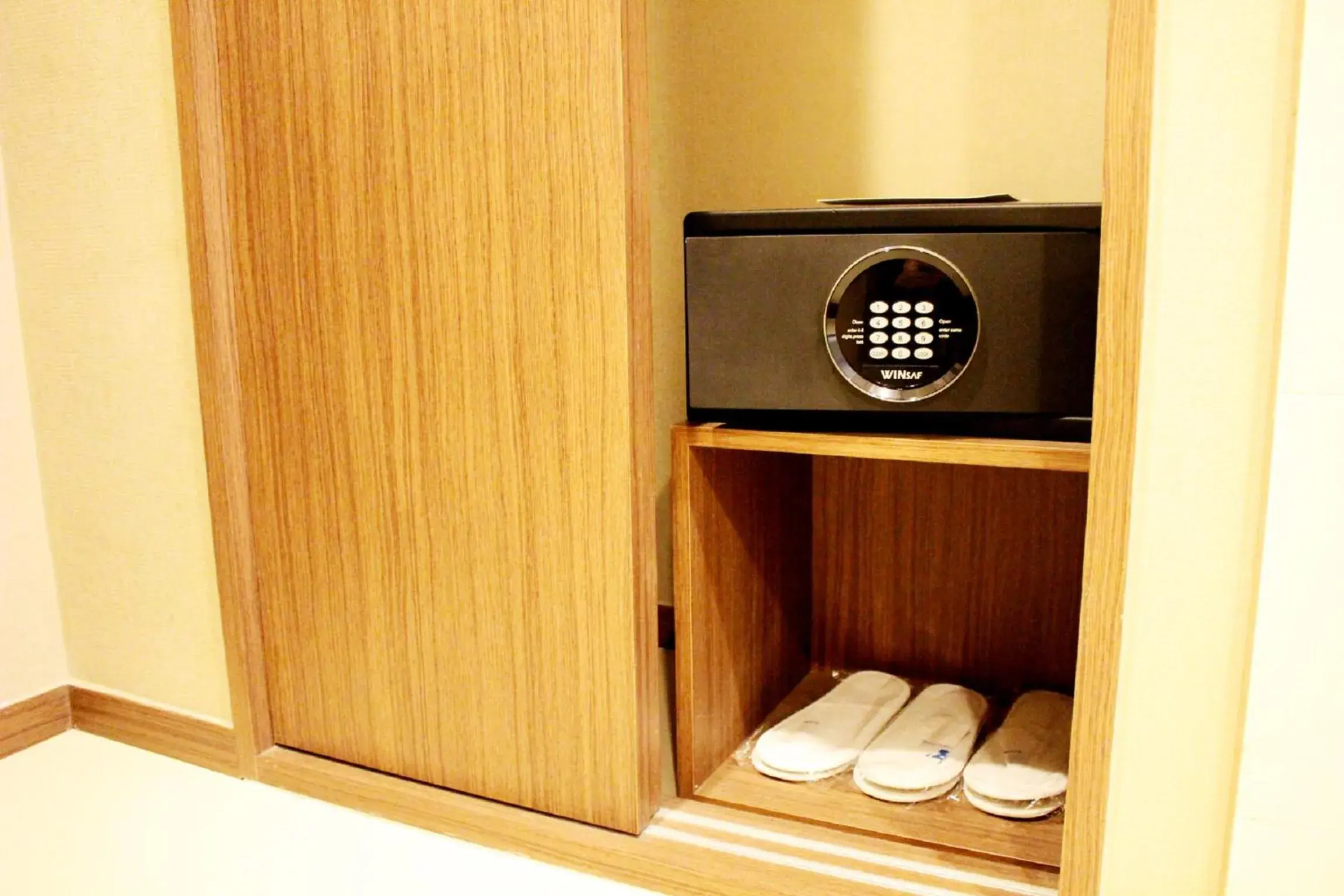 Area and facilities, Bunk Bed in Busan Business Hotel