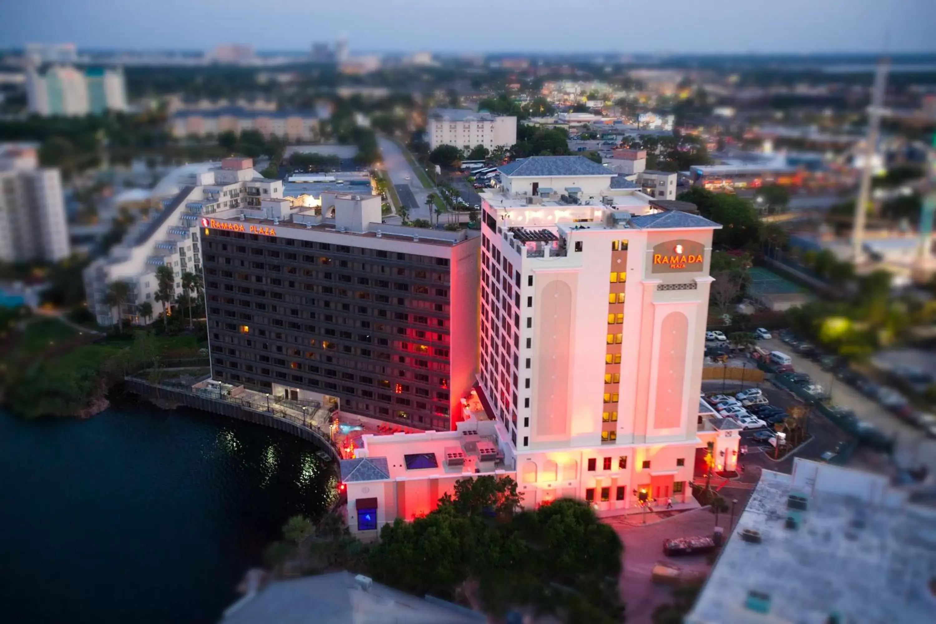 Facade/entrance, Bird's-eye View in Ramada Plaza by Wyndham Orlando Resort & Suites Intl Drive