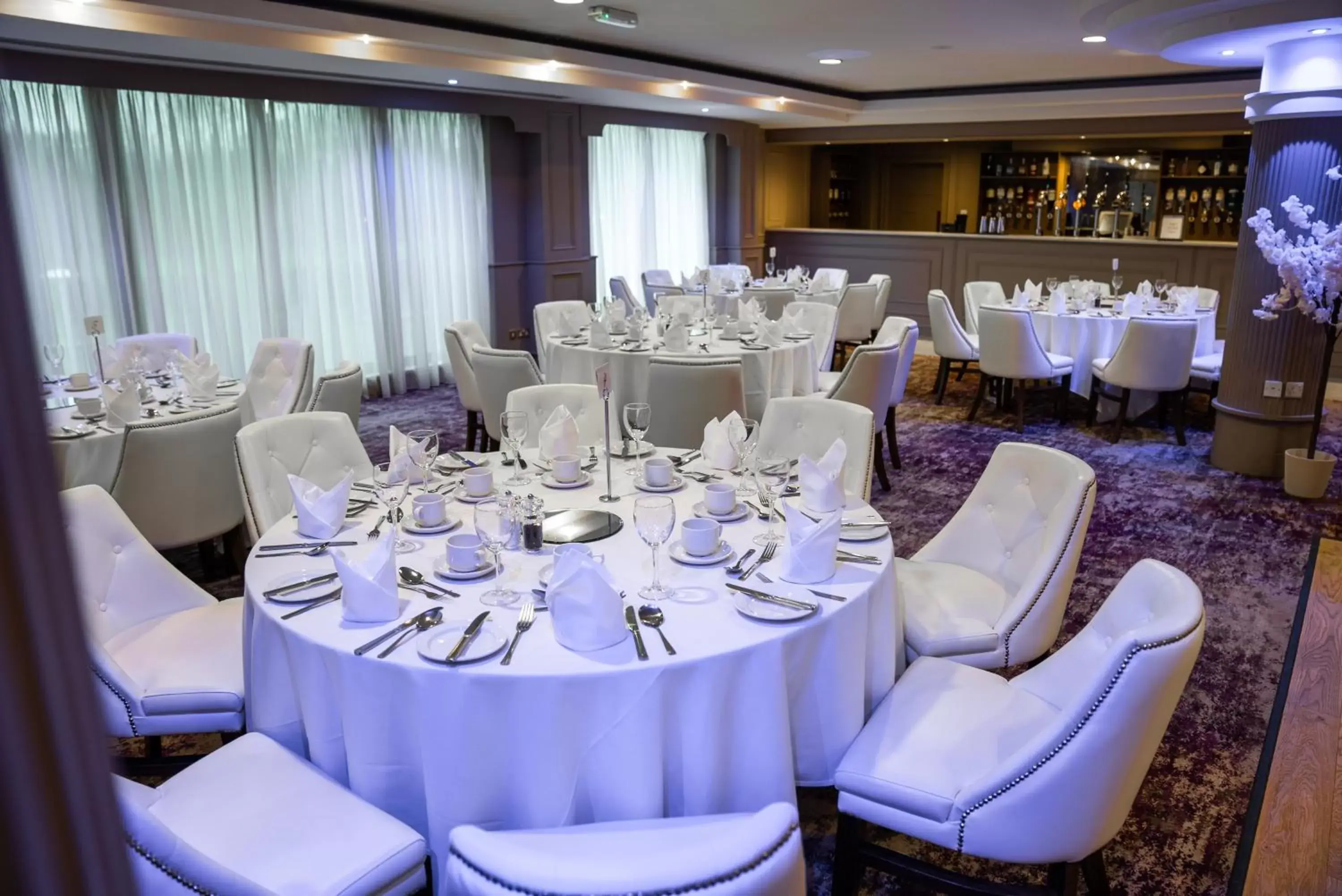 Restaurant/places to eat, Banquet Facilities in Seagoe Hotel