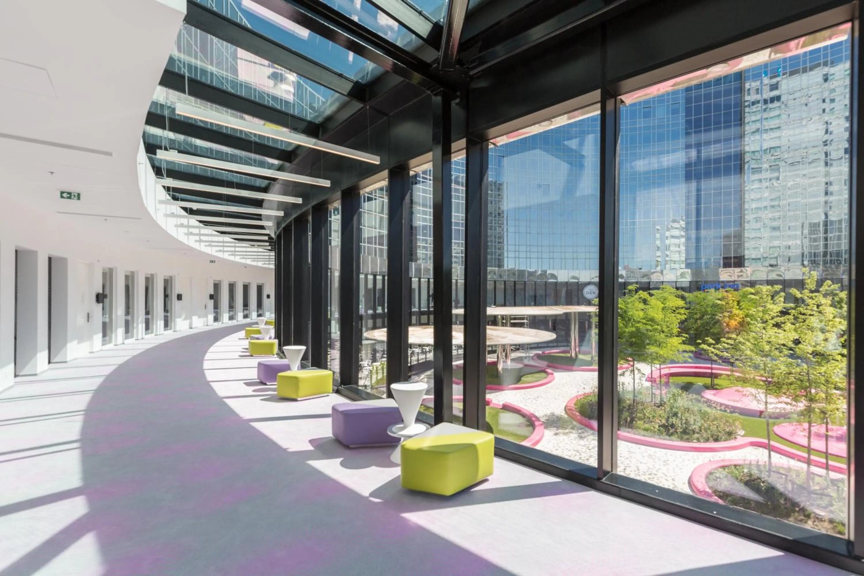 Garden view in Park Inn by Radisson Amsterdam City West