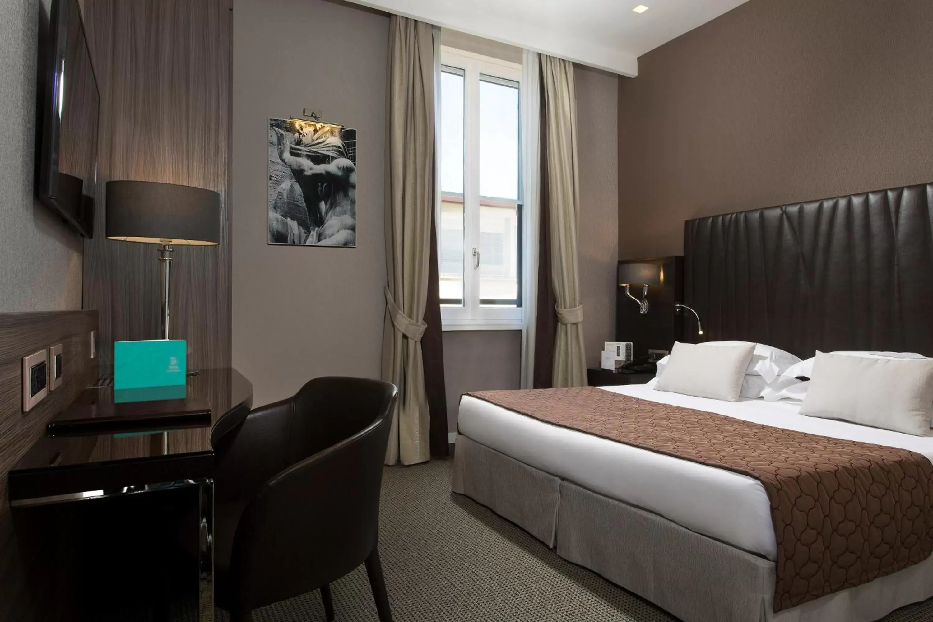 Comfort Double Room in Hotel Artemide