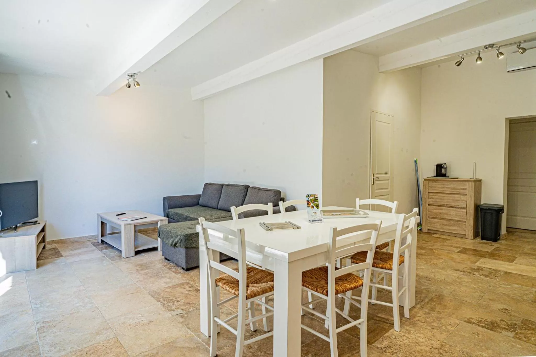 Property building in Domaine de l'Aufrene