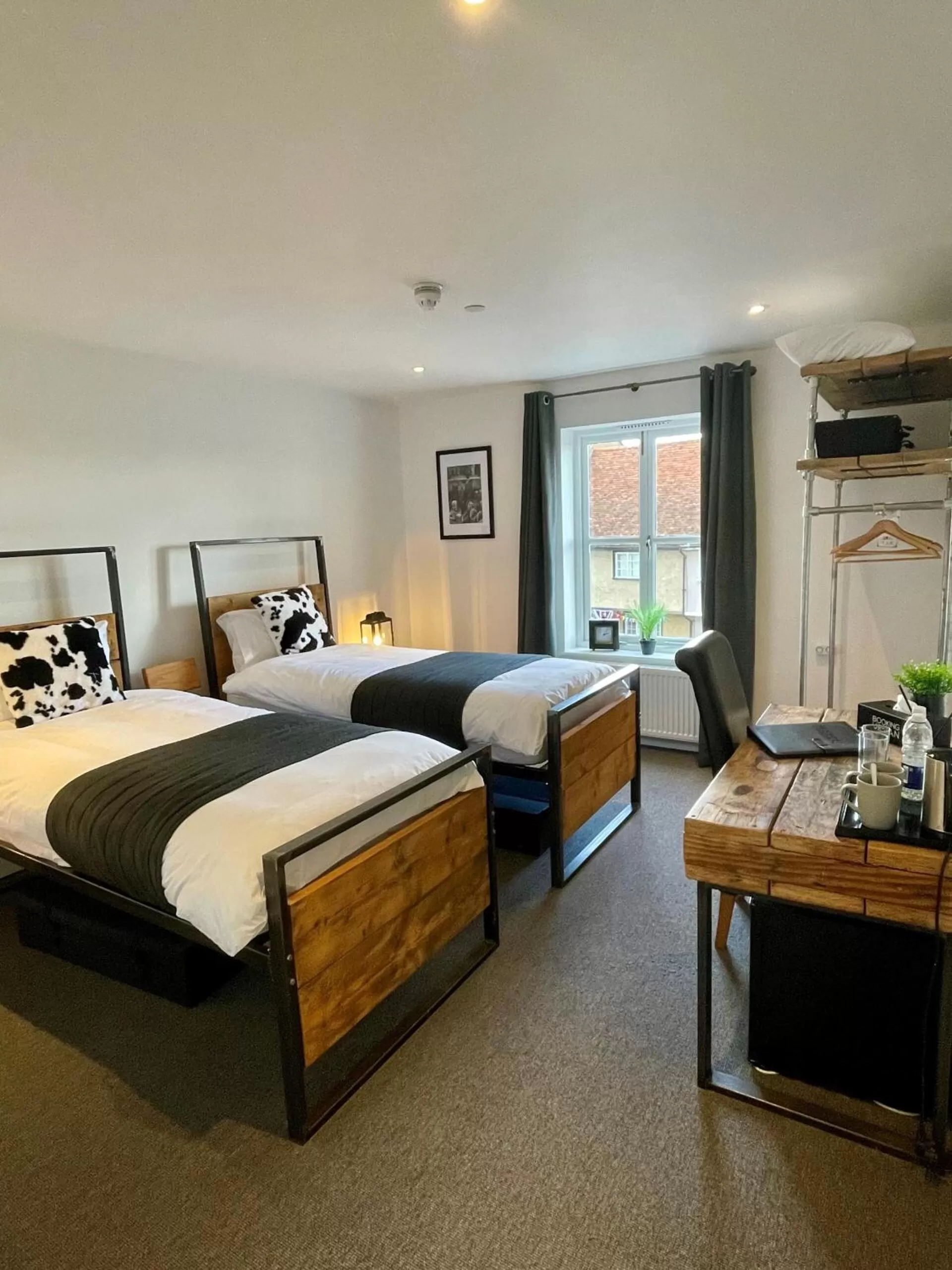 Bedroom in The Onley - Booking Urban