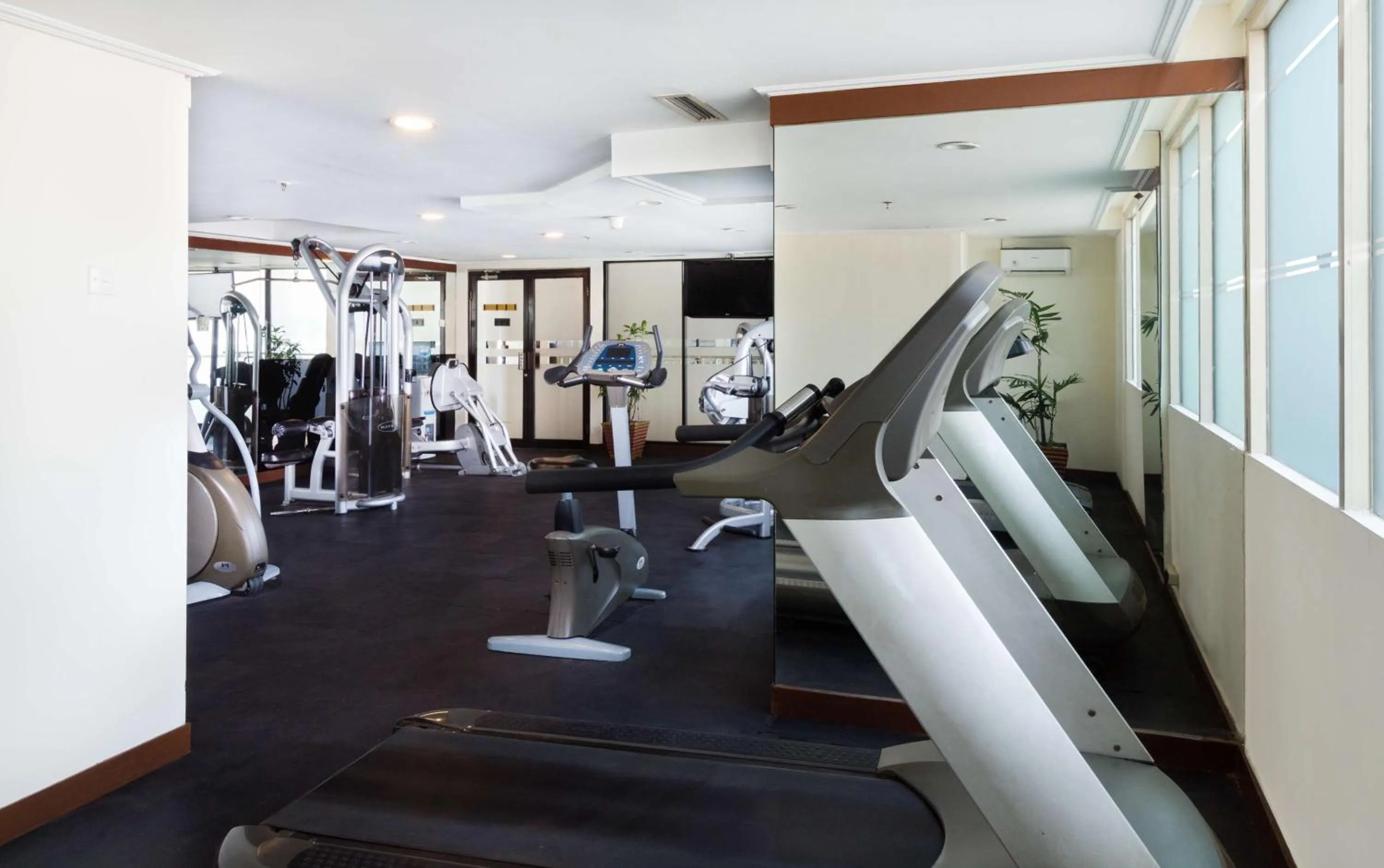Spa and wellness centre/facilities in Best Western Mangga Dua Hotel & Residence