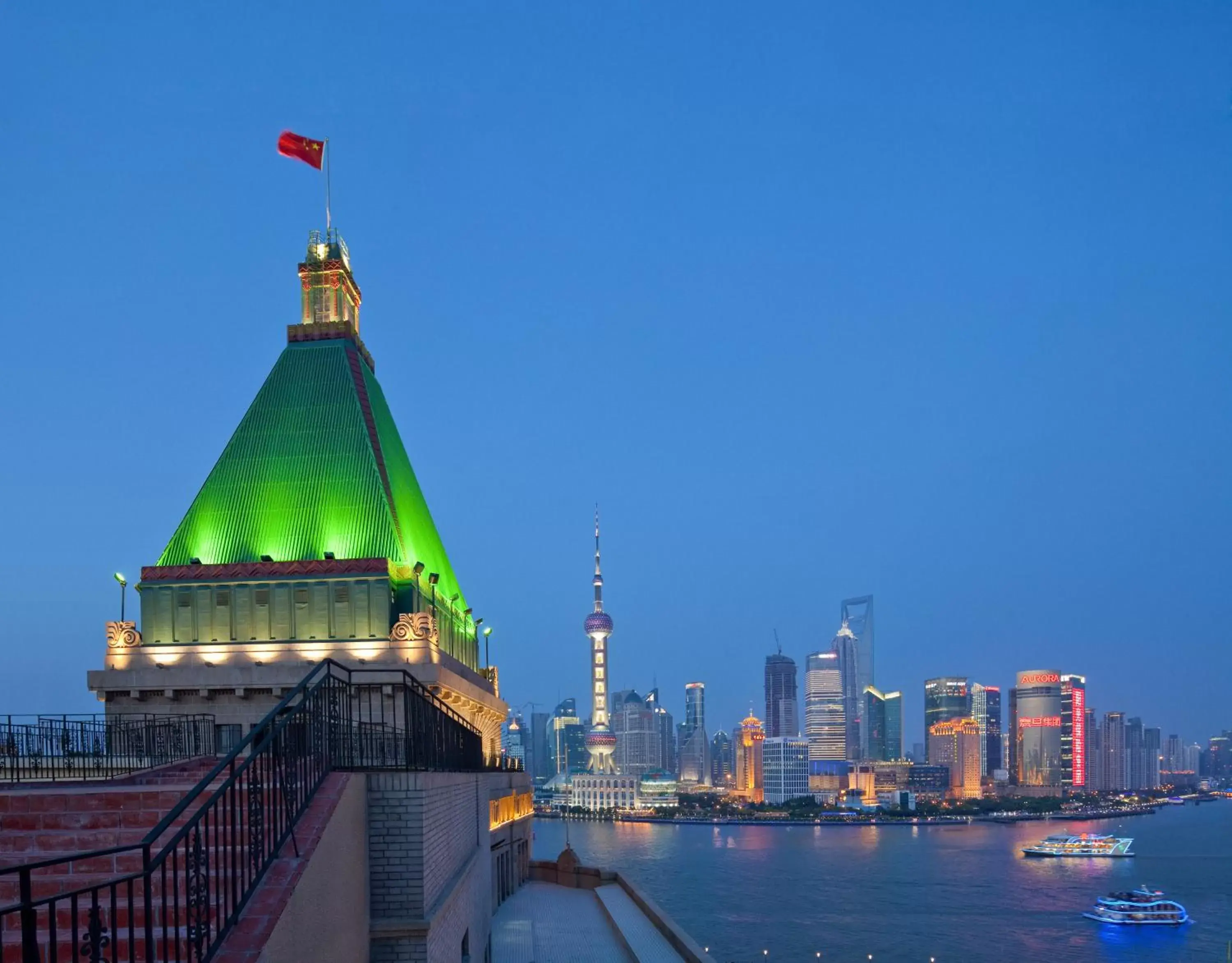 Night in Fairmont Peace Hotel On the Bund (Start your own story with the BUND)