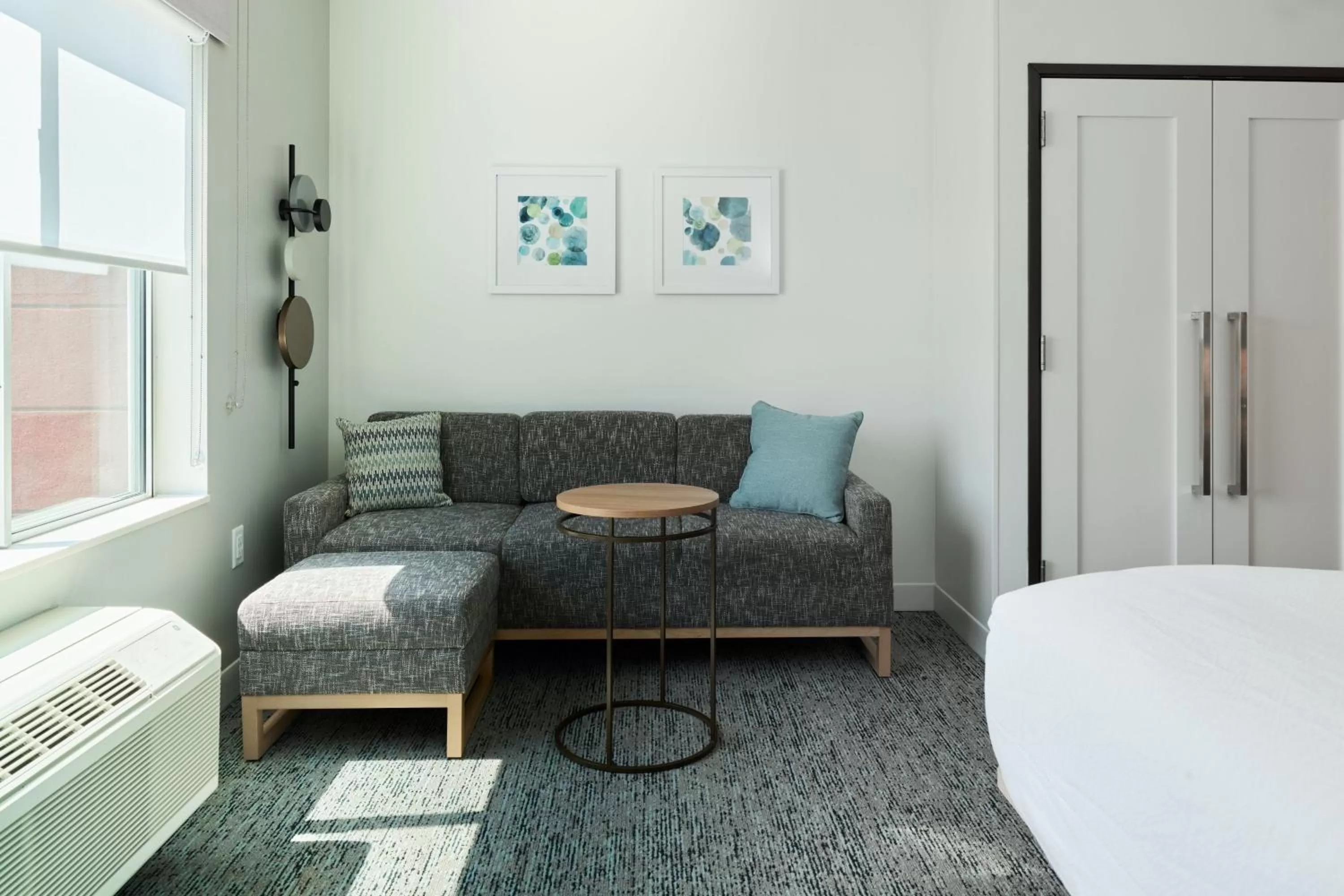 Living room, Bed in TownePlace Suites by Marriott Hixson