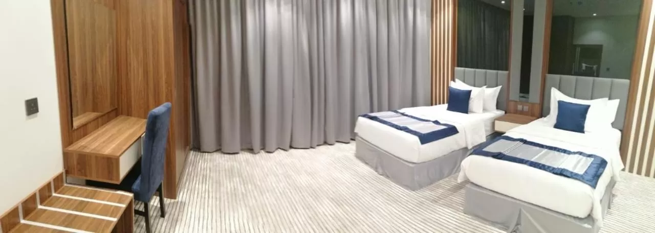 Bedroom, Bed in Tulip View Hotel