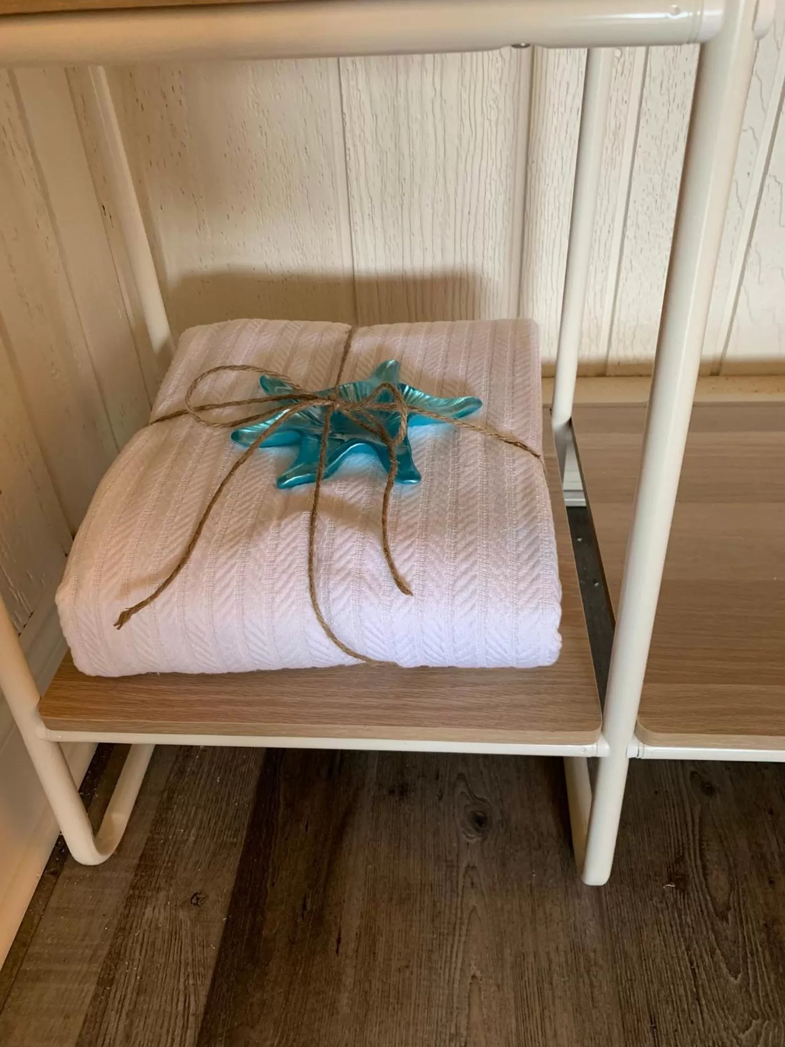 Bed in Ocean Glass Inn