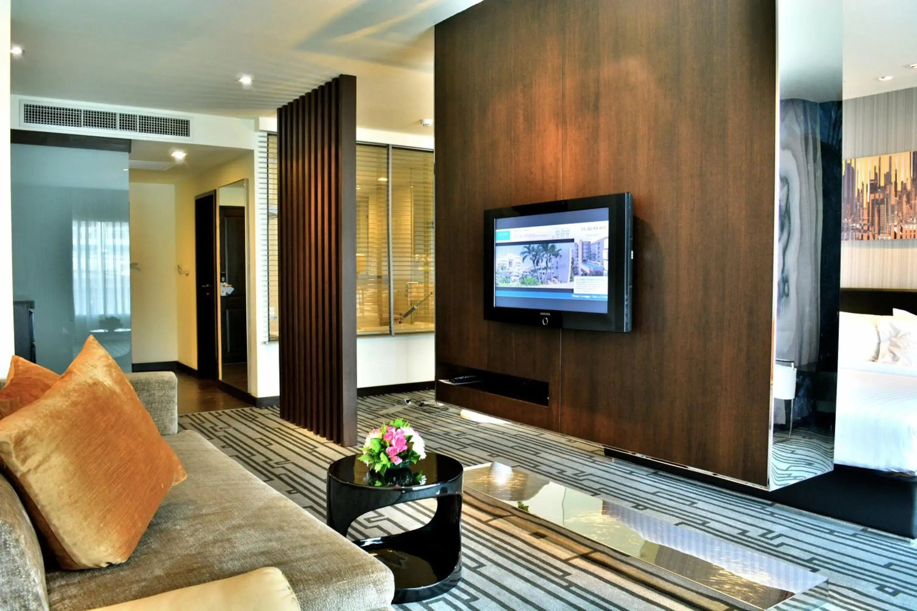 Bedroom, TV/Entertainment Center in A-One Boutique Hotel