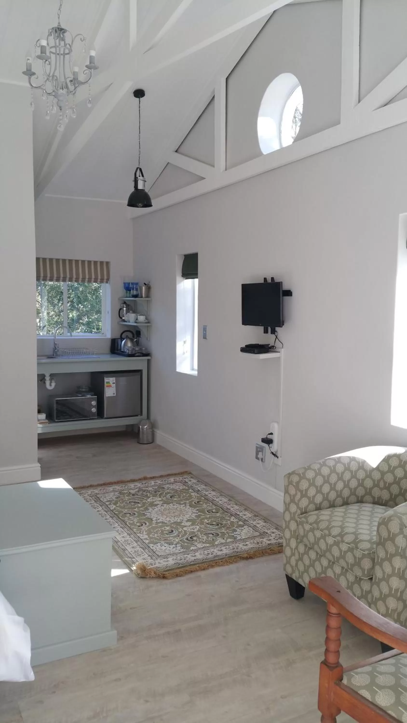 Kitchen or kitchenette in Bergview Guesthouse Swellendam