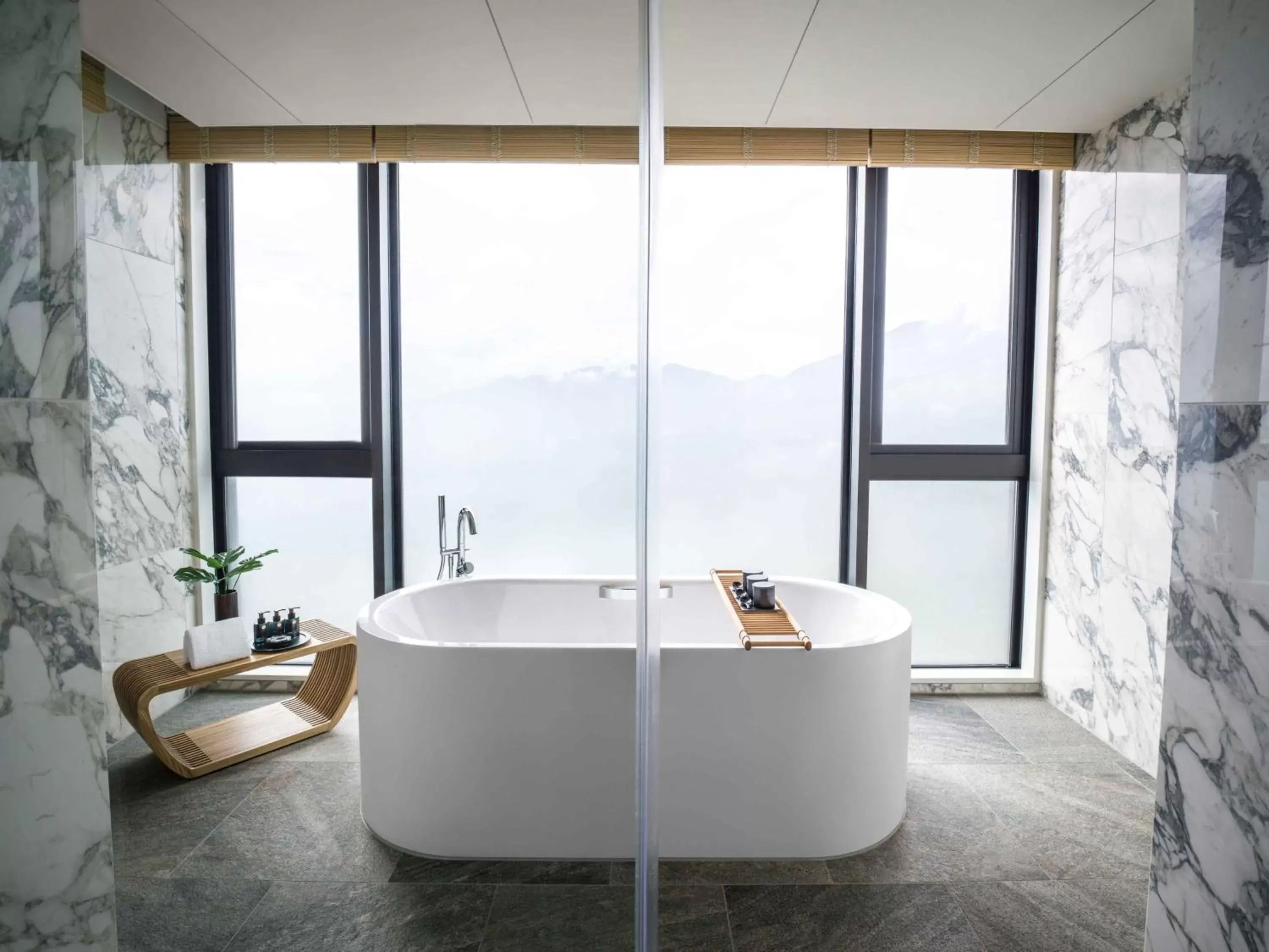 Photo of the whole room, Bathroom in ANA InterContinental Beppu Resort & Spa, an IHG Hotel