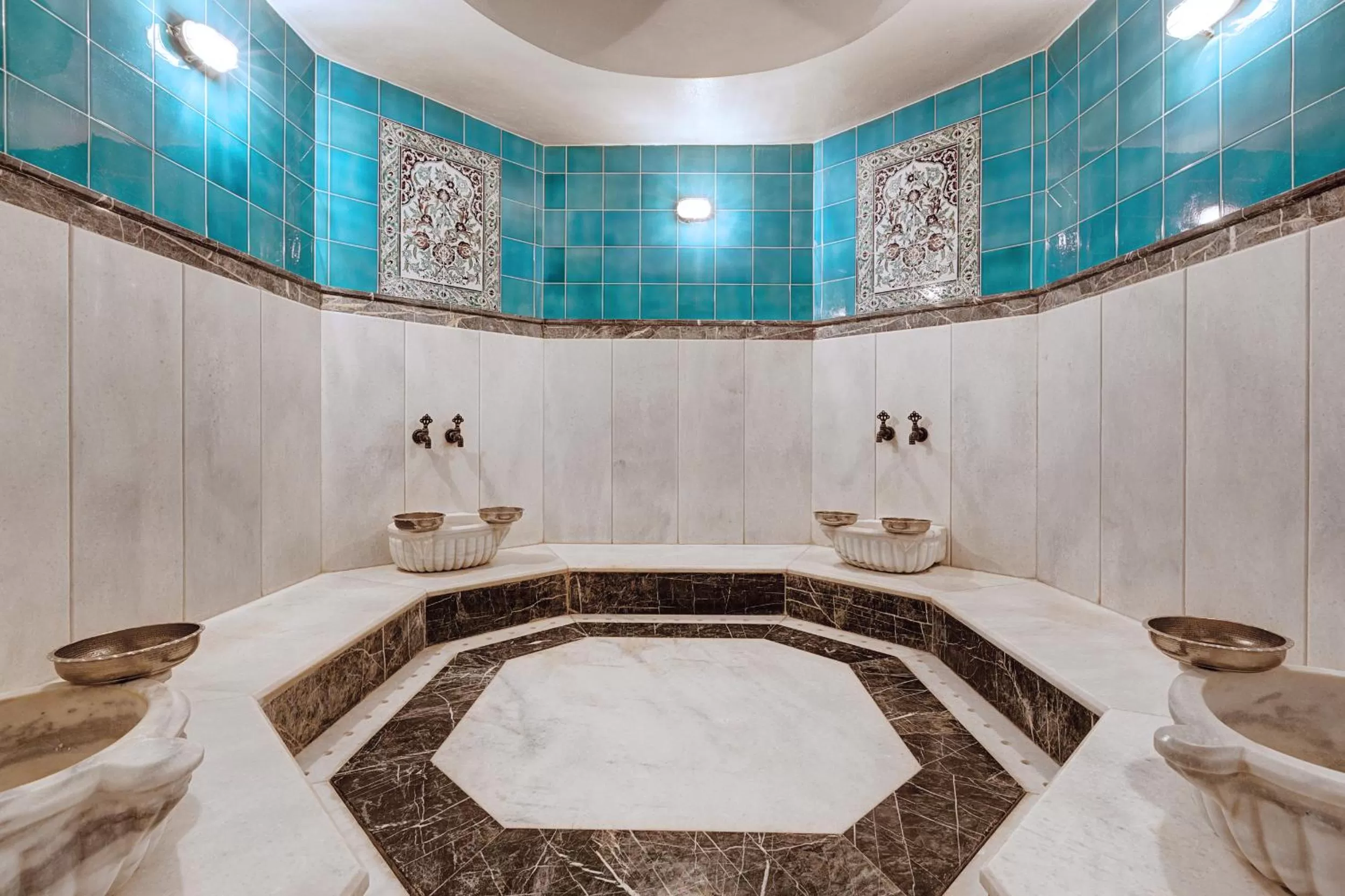 Massage in Arena Hotel - Special Class