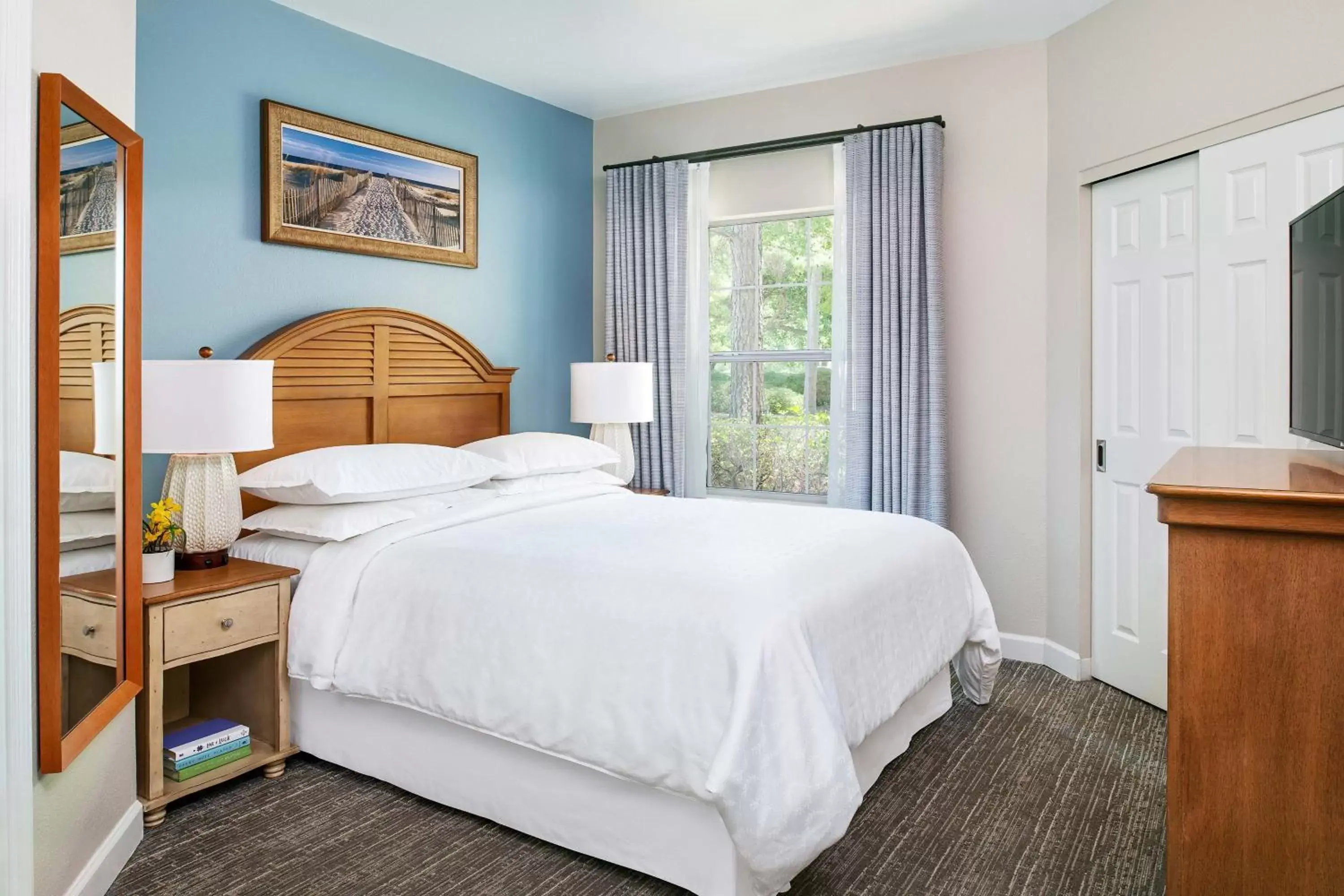 Bedroom, Bed in Sheraton Broadway Resort Villas