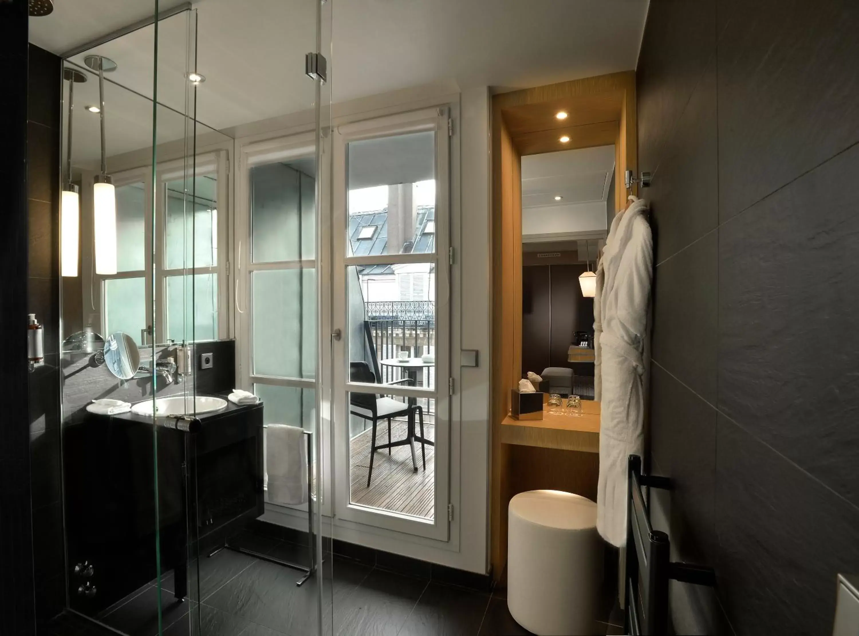 Shower, Bathroom in Hotel La Lanterne & Spa