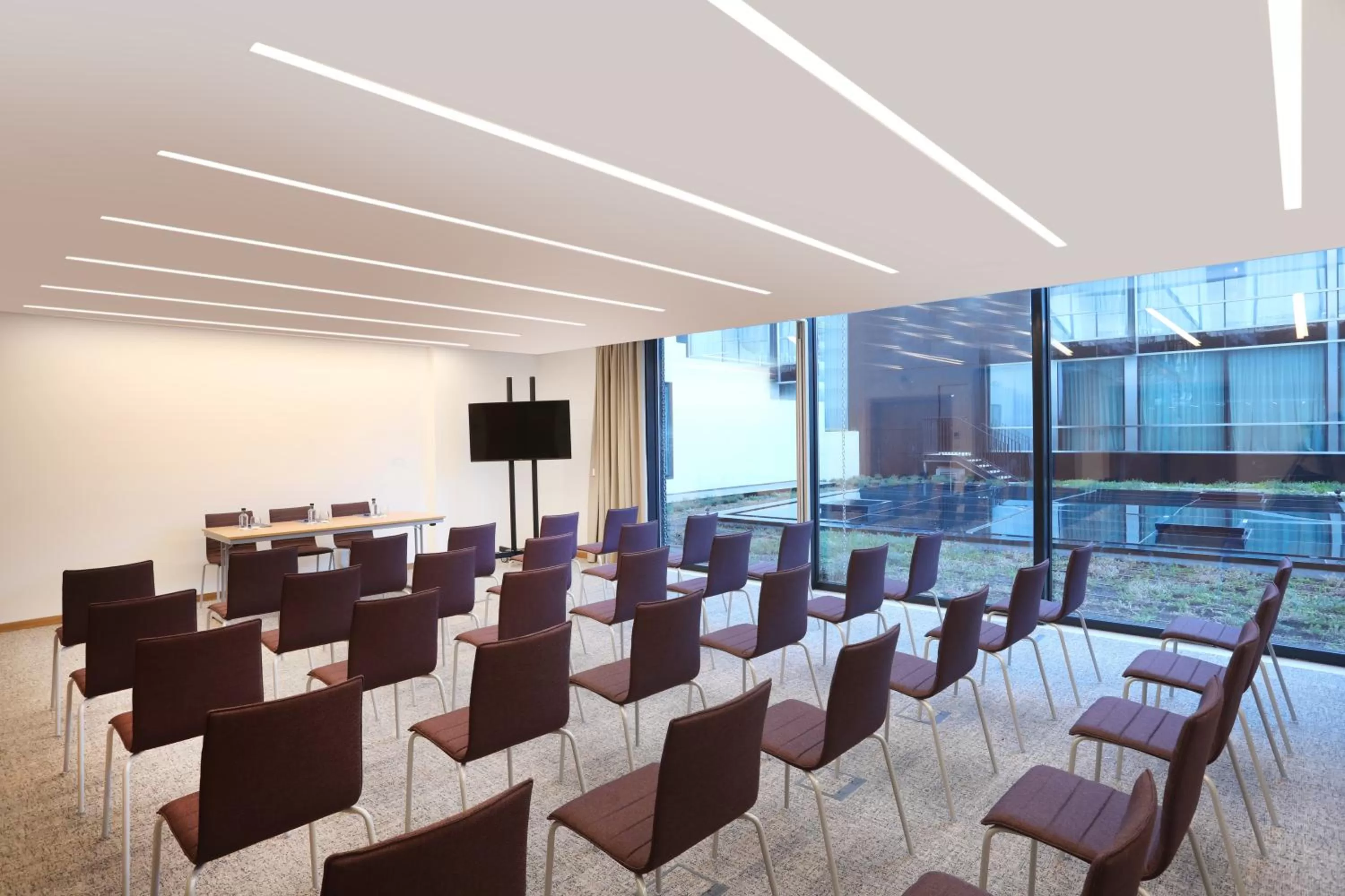 Business facilities in Iberostar Selection Lisboa