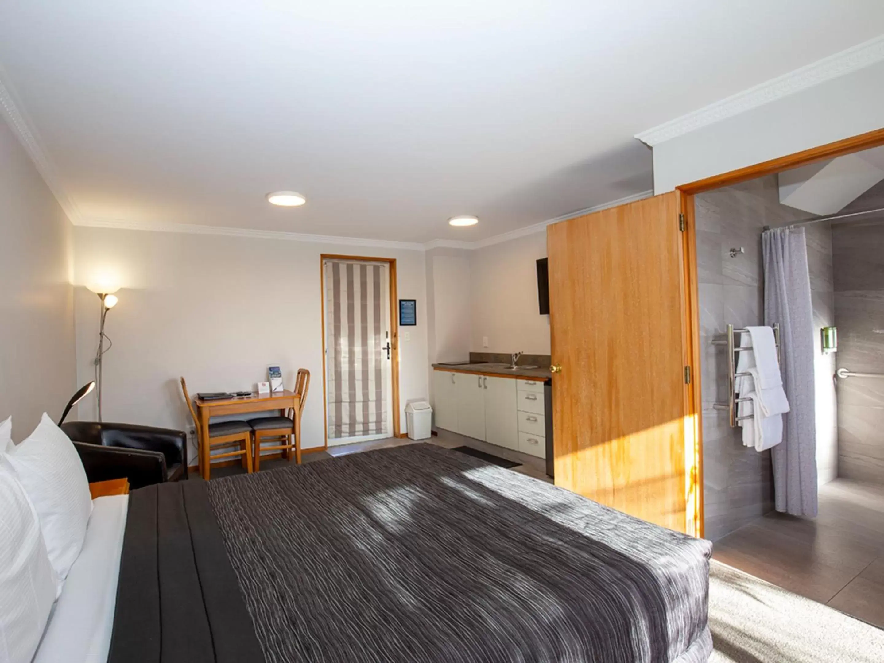 Bedroom in ASURE Chelsea Gateway Motor Lodge