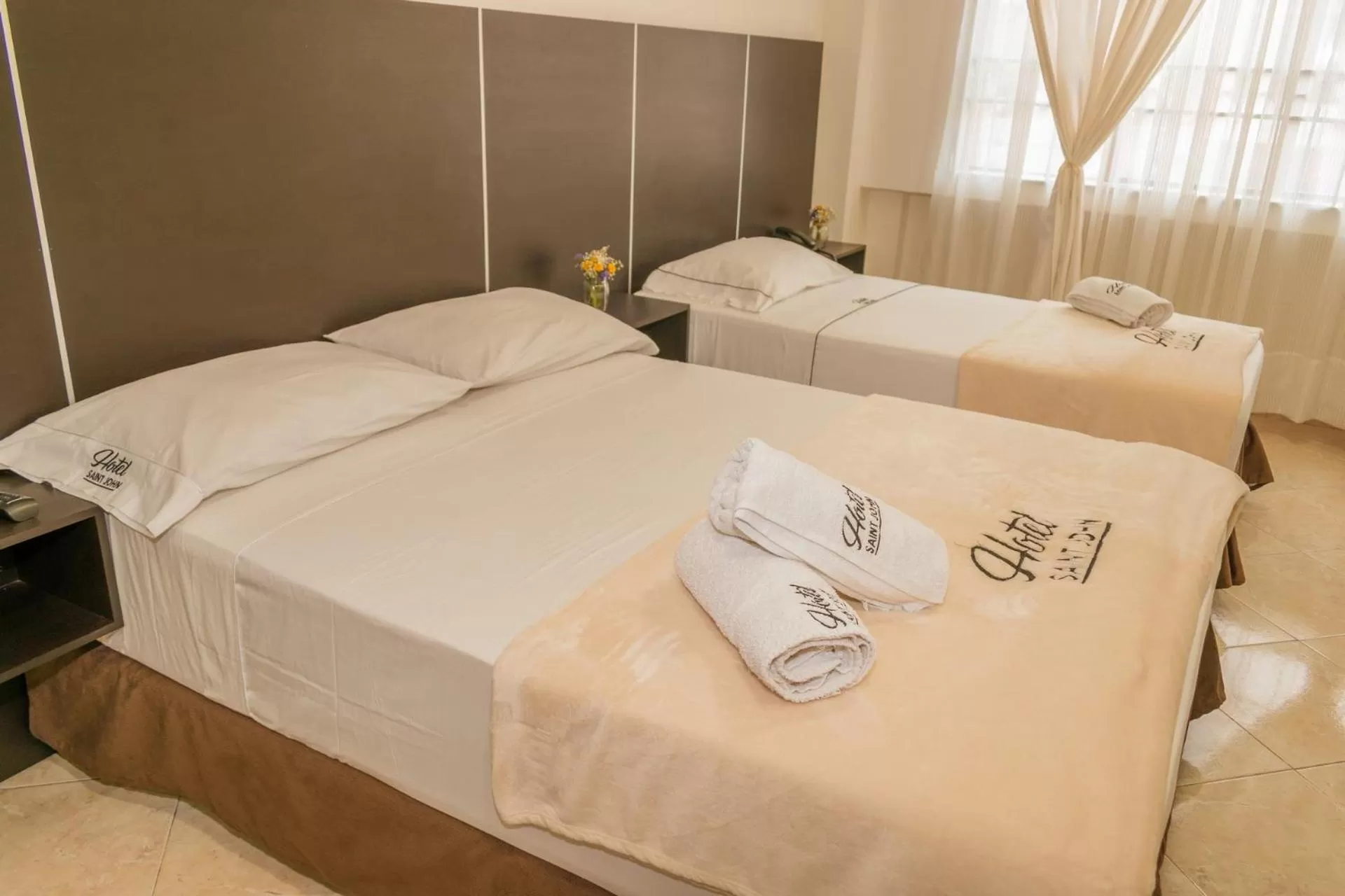 Bed in Hotel Saint John