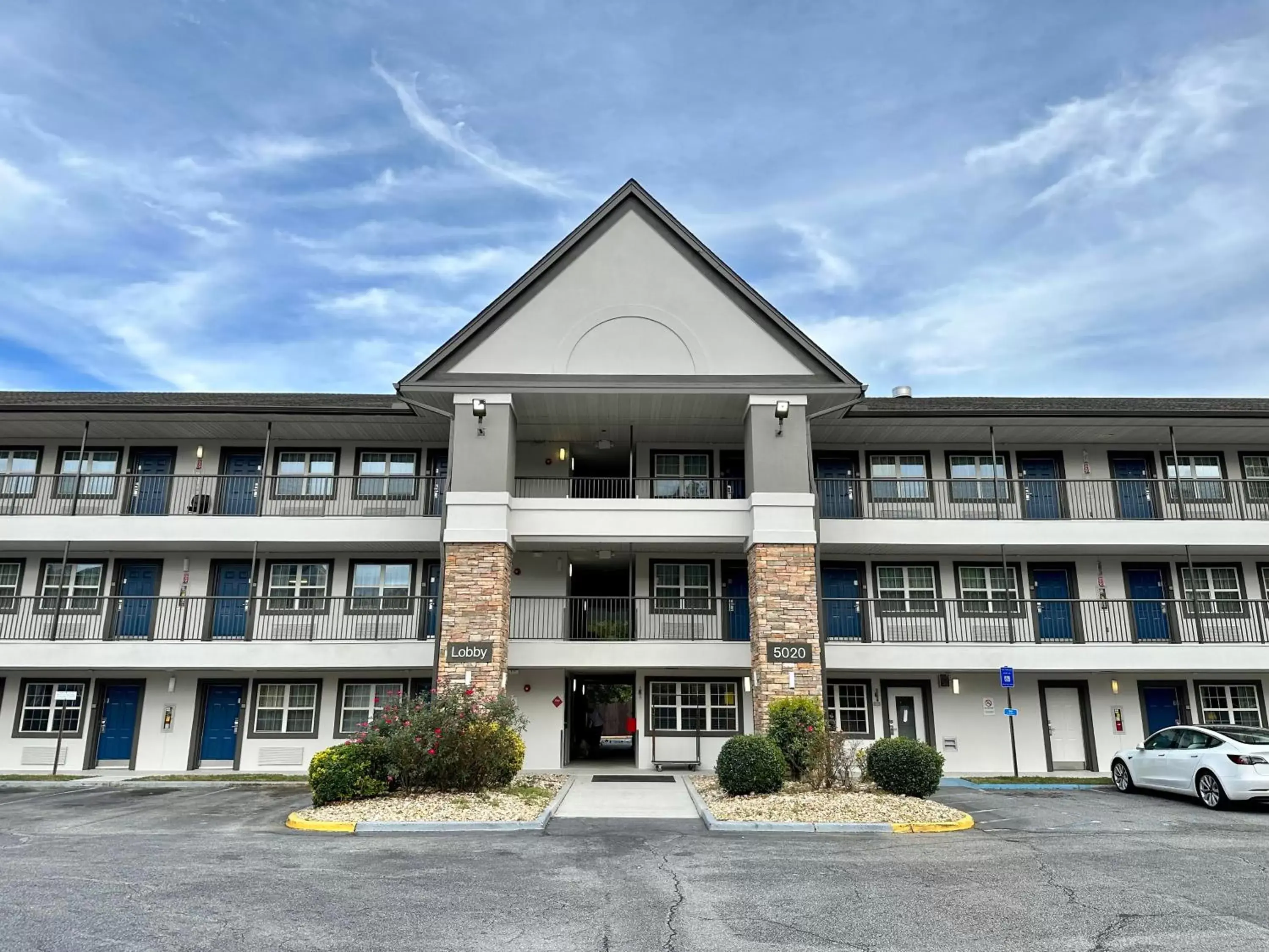 Property Building in Motel 6 Columbus, GA Columbus Airport