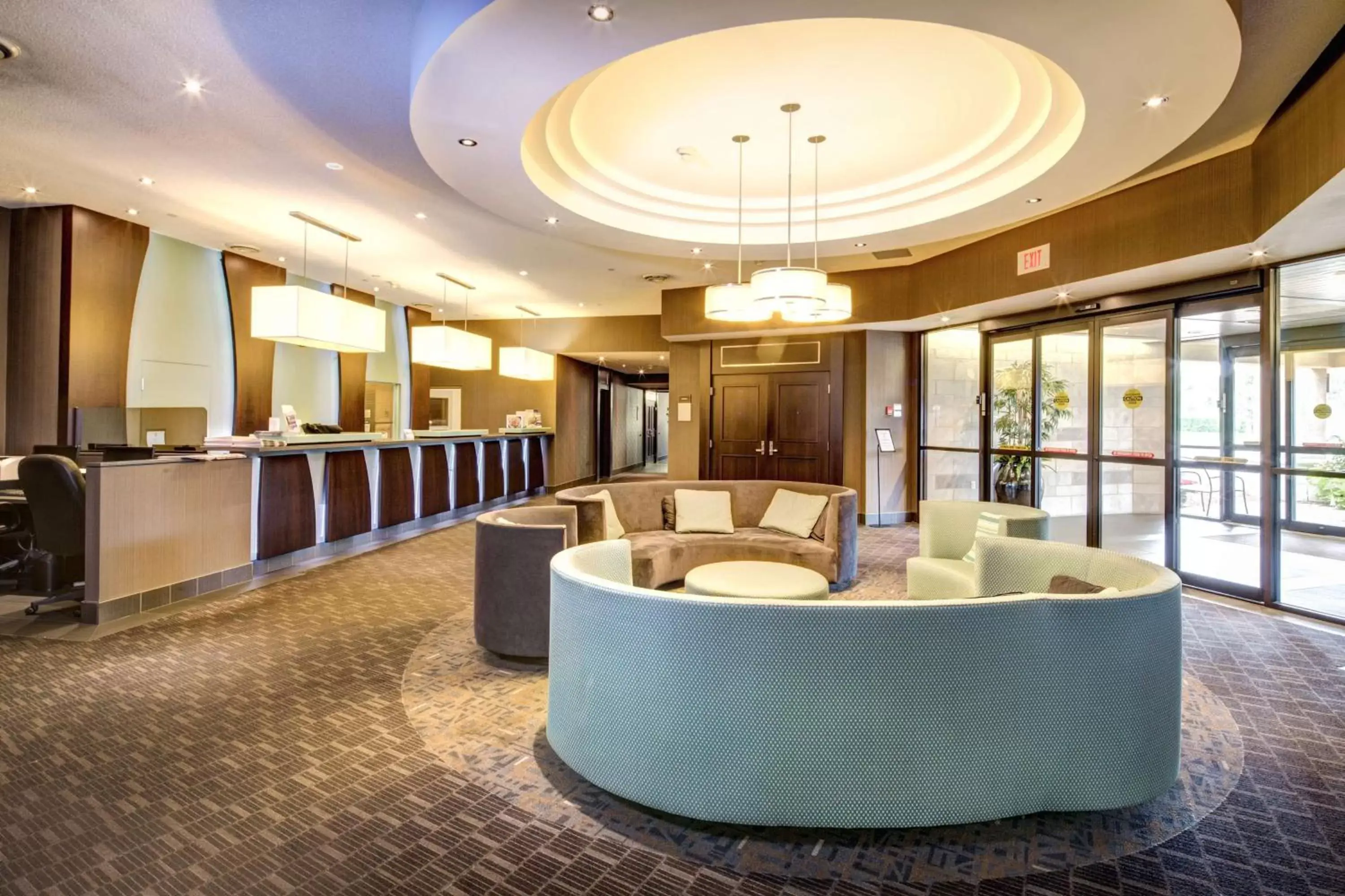 Lobby or reception in Best Western Plus Guildwood Inn Lobby or reception in Best Western Plus Guildwood Inn