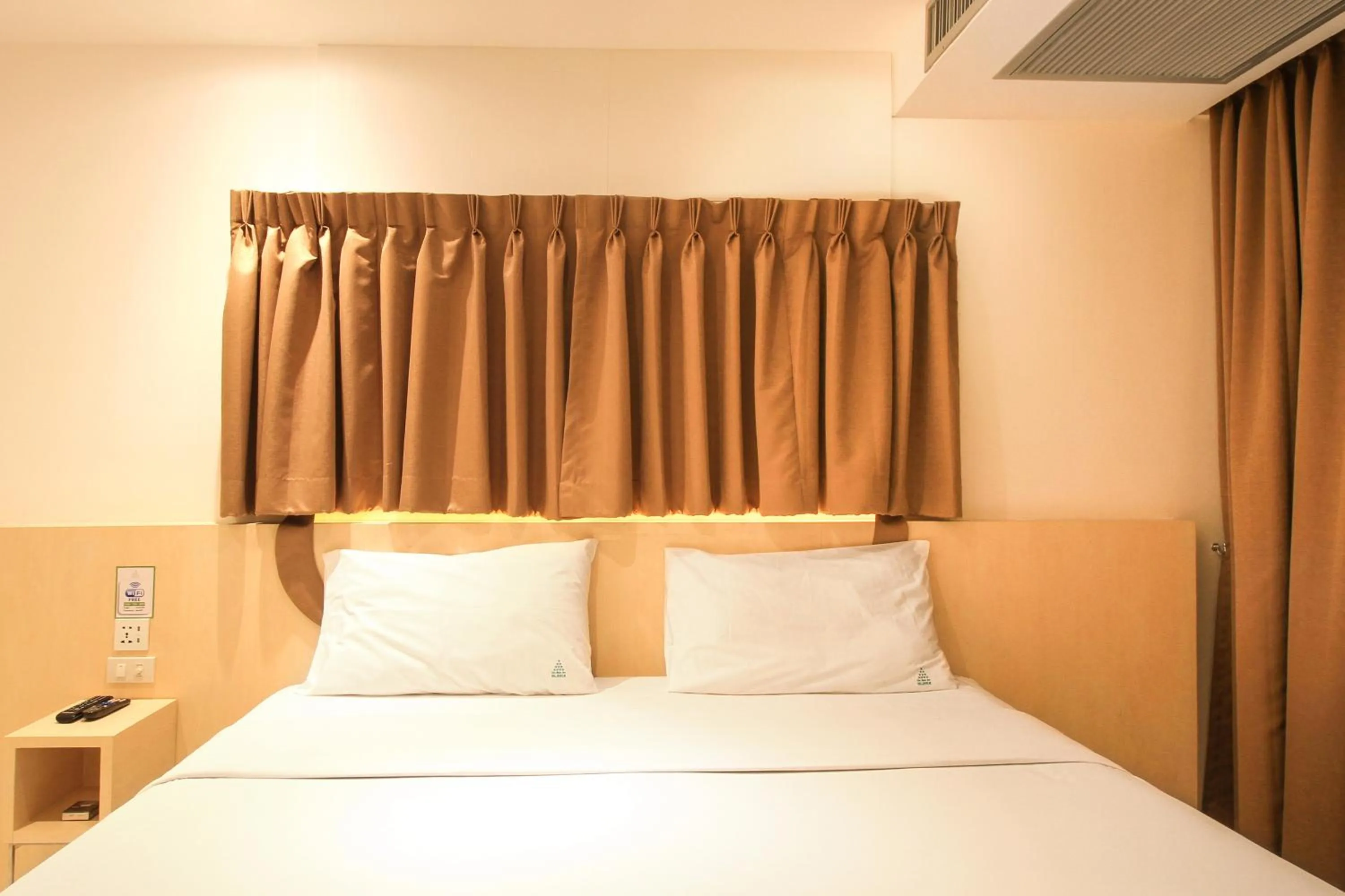 Bed in Ten Stars Hotel